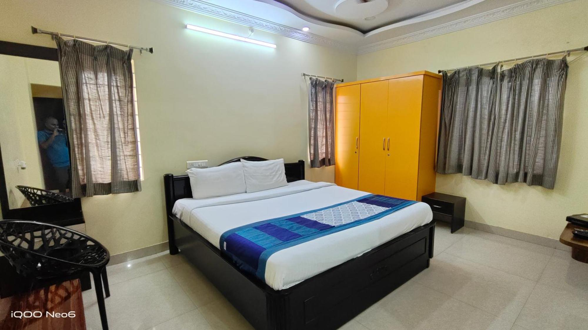 Gayathri Heights Serviced & In