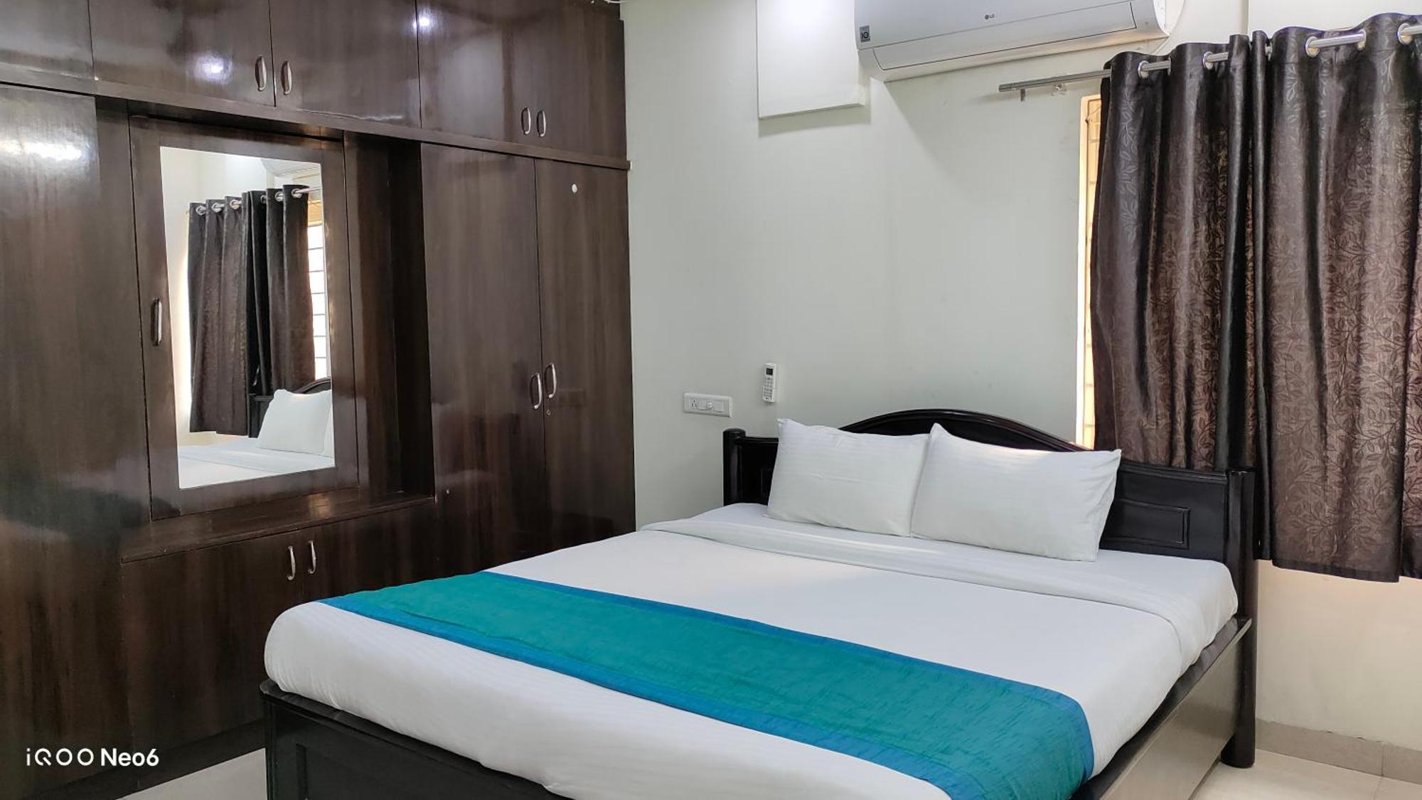 Gayathri Heights Serviced & In Guest house Hyderabad