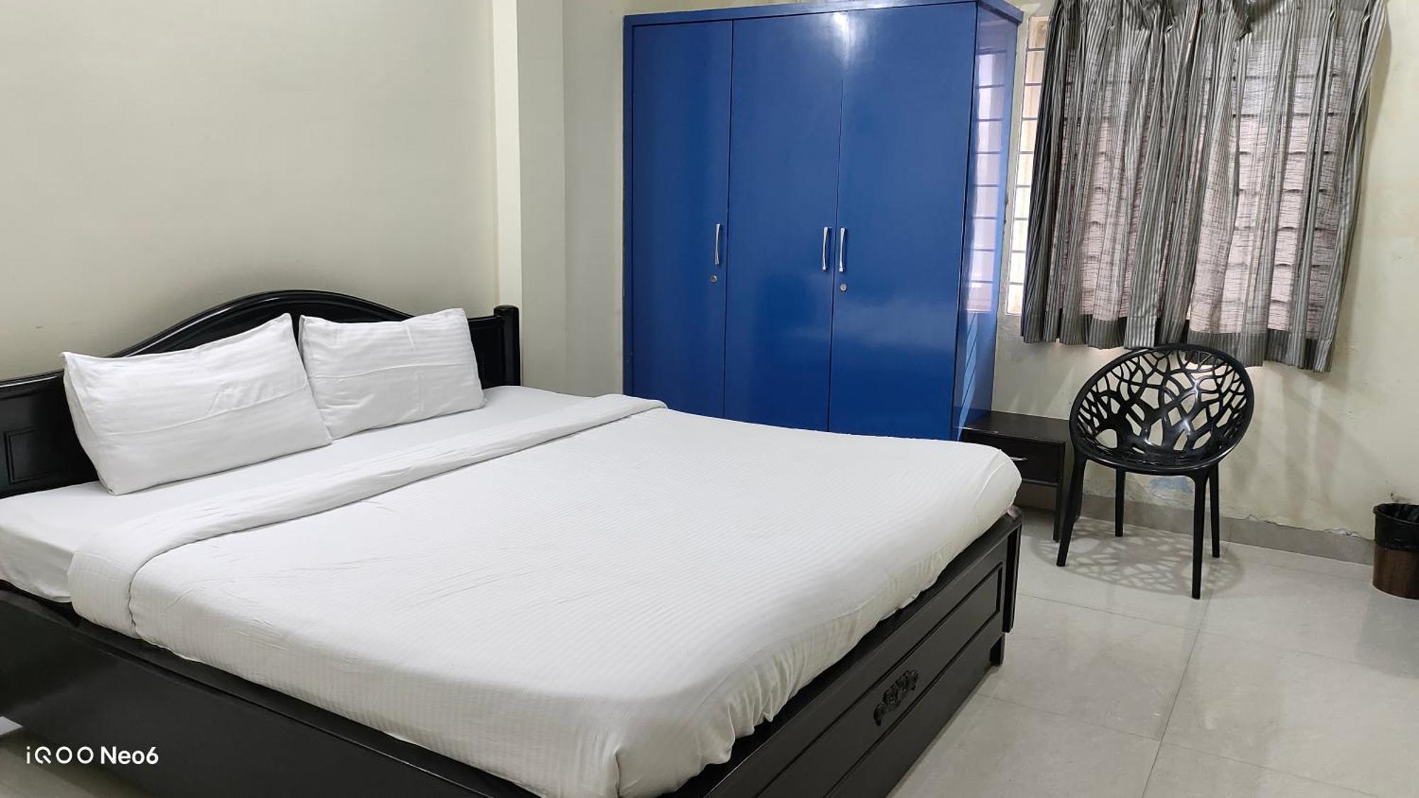 Gayathri Heights Serviced & In Guest house Hyderabad