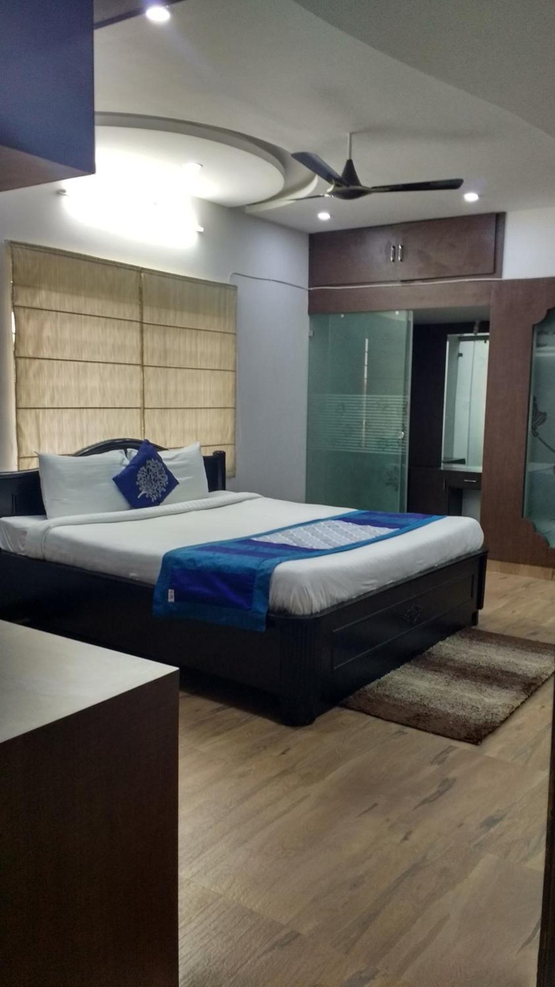 Gayathri Heights Serviced & In Guest house