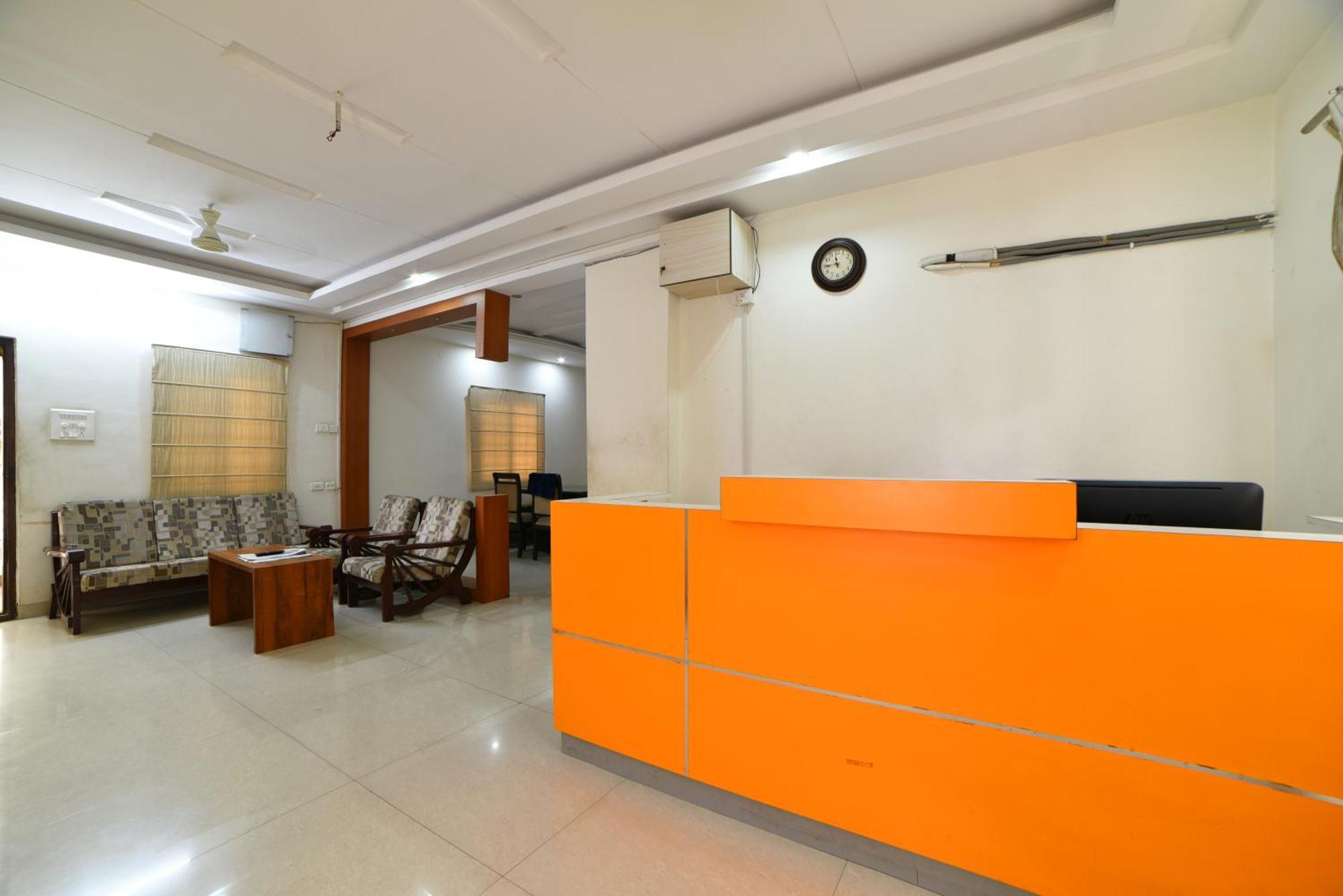 Guest house Gayathri Heights Serviced & In Hyderabad