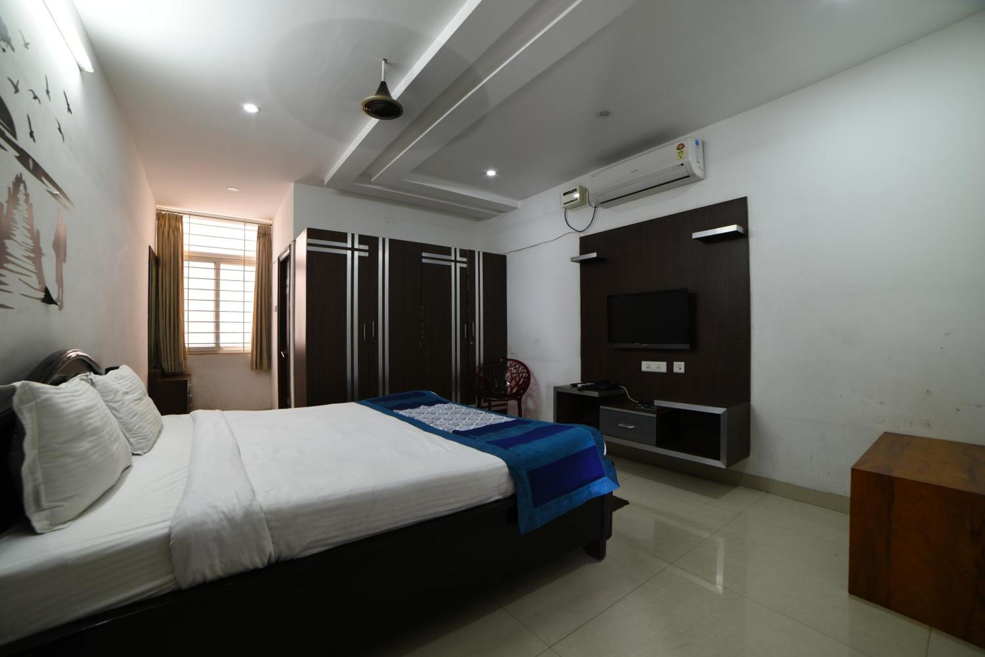 Gayathri Heights Serviced & In Hyderabad