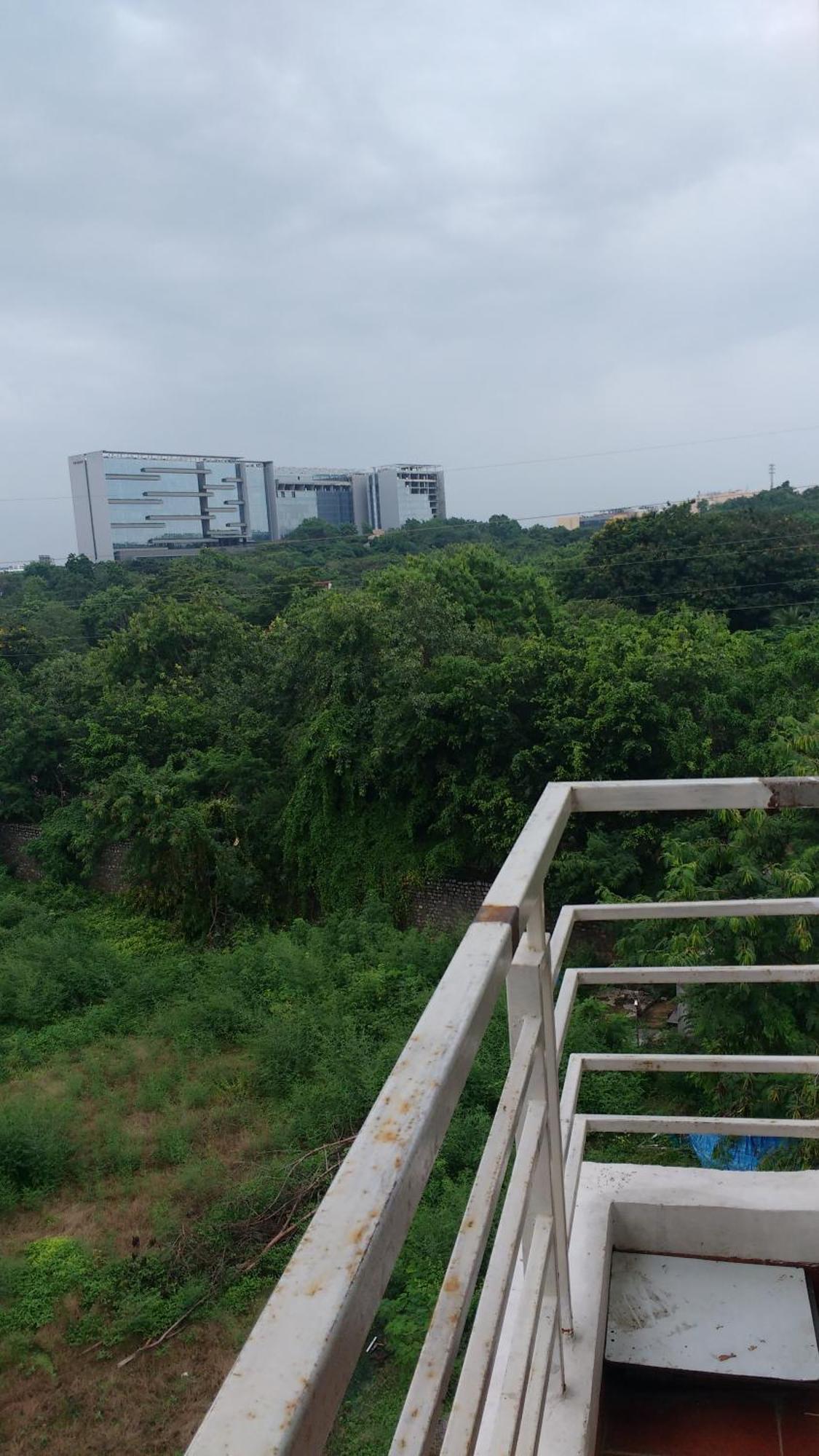Guest house Gayathri Heights Serviced & In Hyderabad
