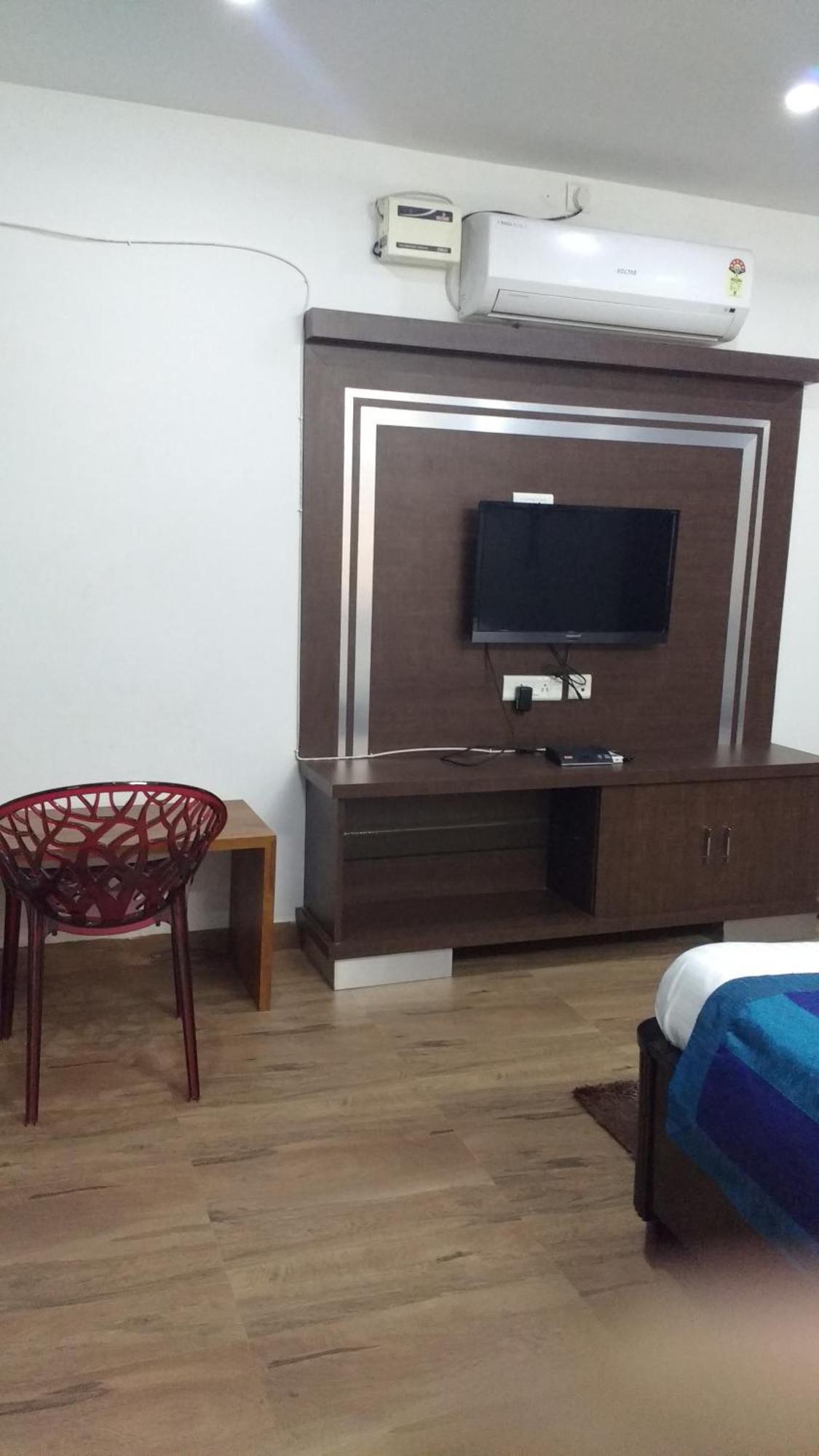 Gayathri Heights Serviced & In Hyderabad
