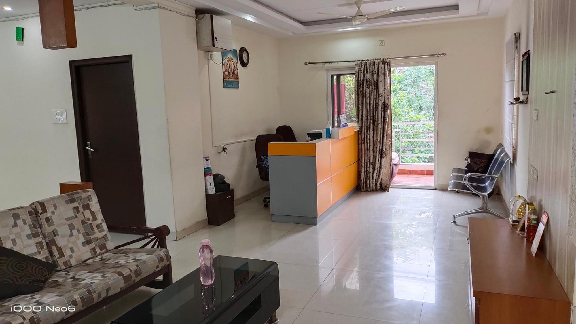 Guest house Gayathri Heights Serviced & In Hyderabad