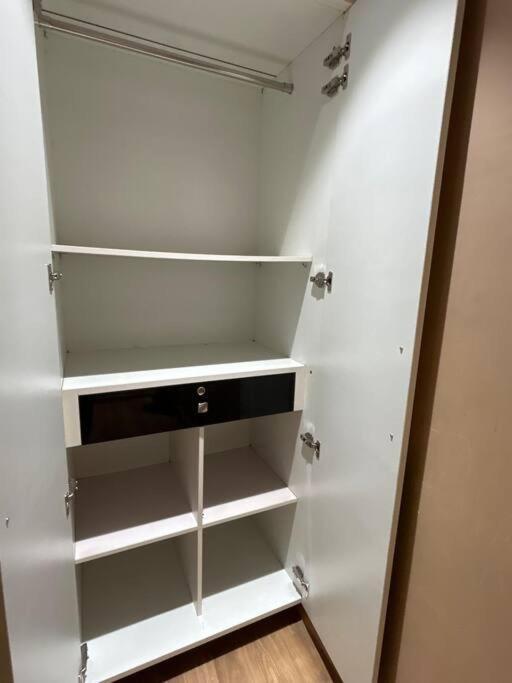 Apartment Park View Flat With Ac