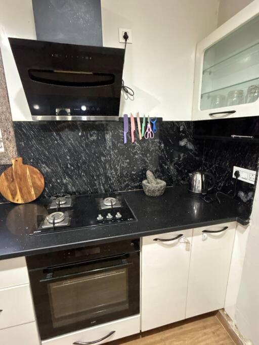 Apartment Park View Flat With Ac Hyderabad