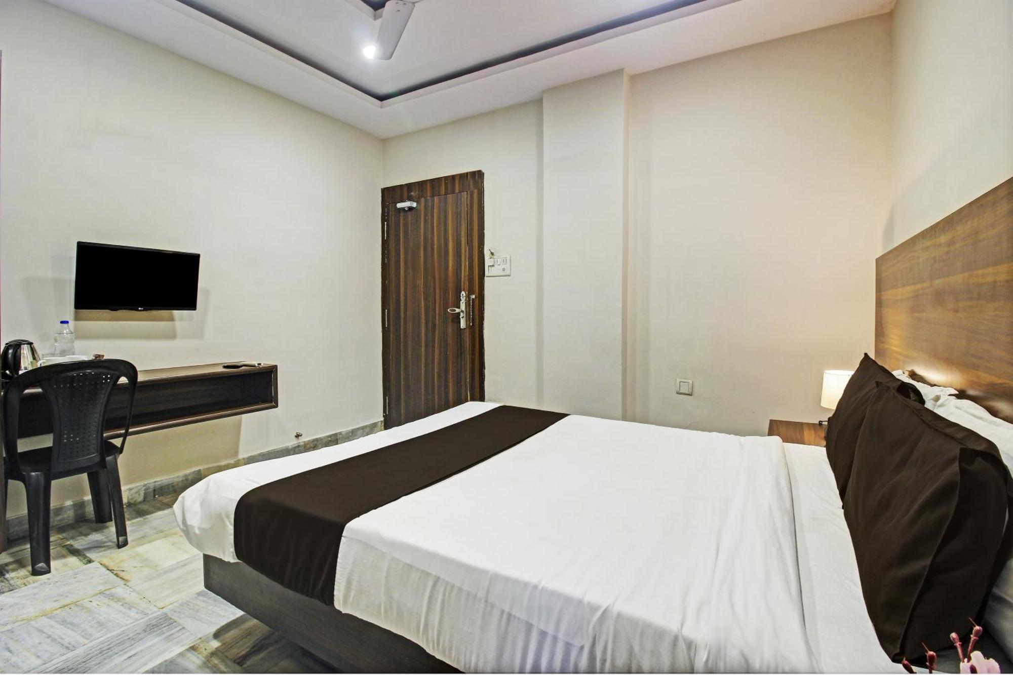 Hotel Super O Srujana Hyderabad