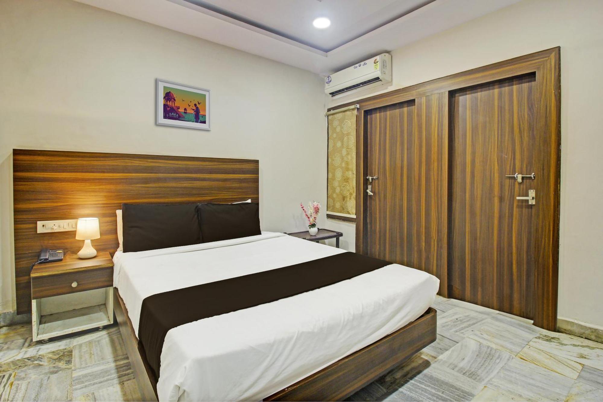 Super O Srujana Hotel 3*