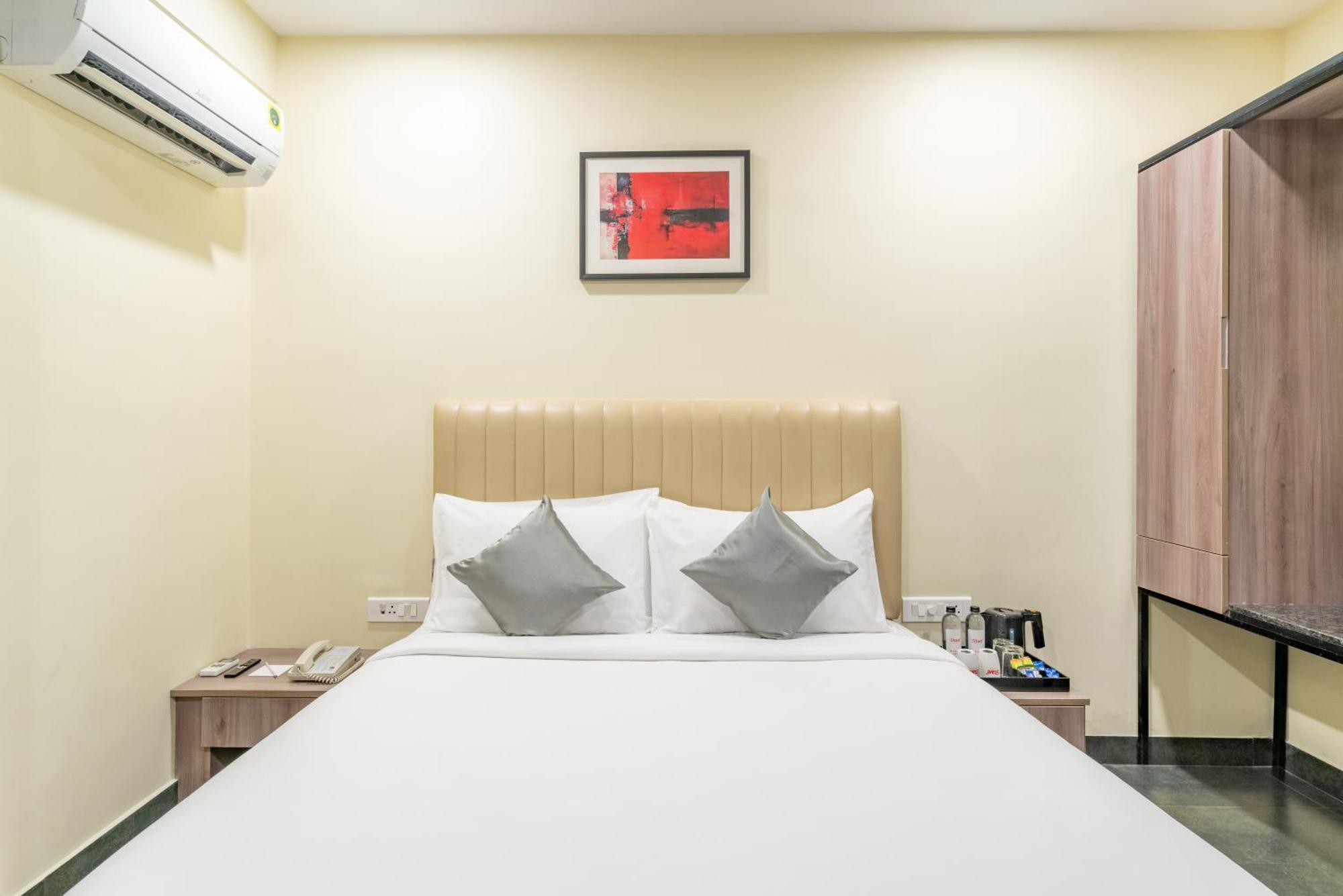 Stae Hotel-madhapur 3* Hyderabad