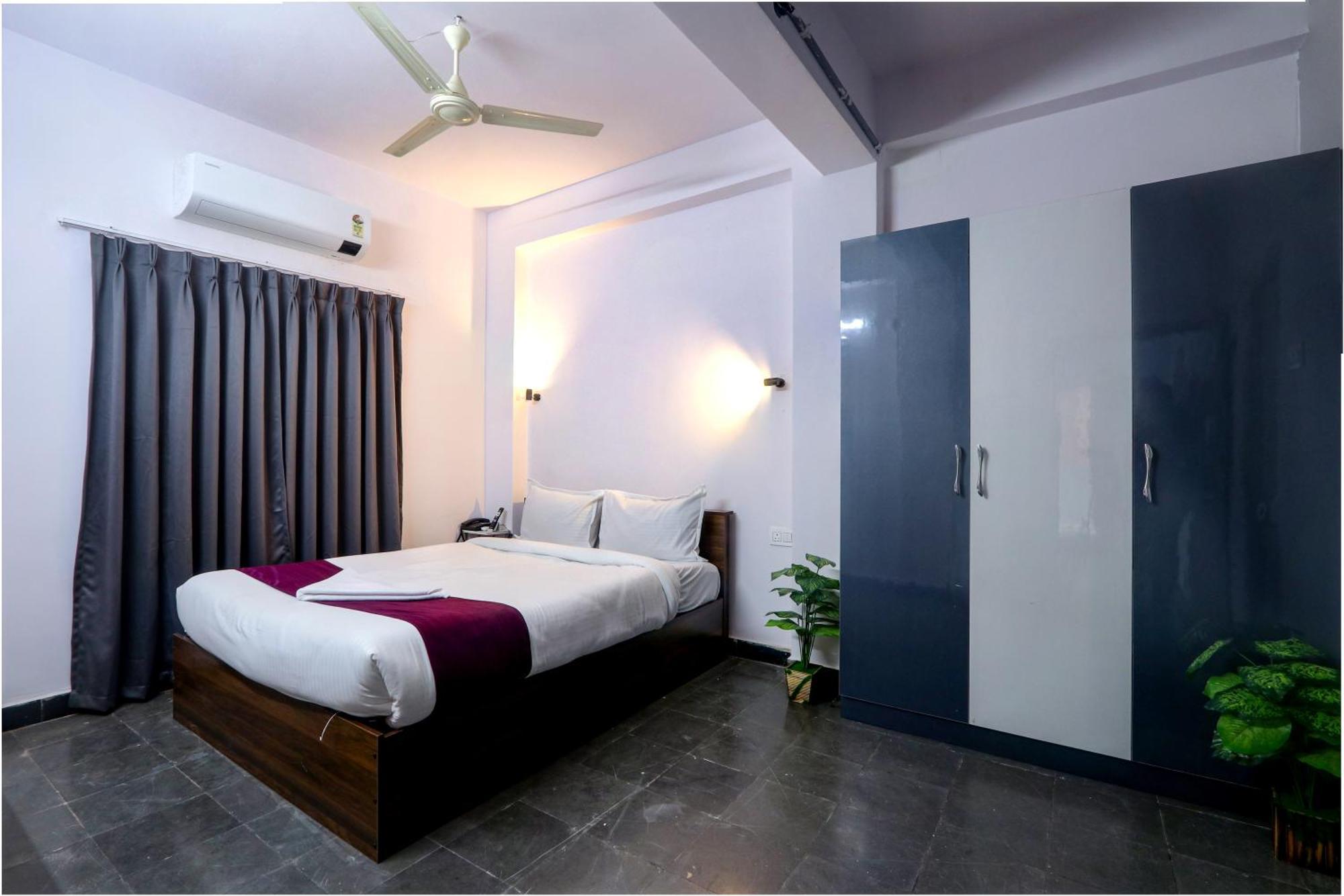 Apartamento Veeksha Kiara Hospitalities - Rooms, & Near Kukatpally Rd Hyderabad