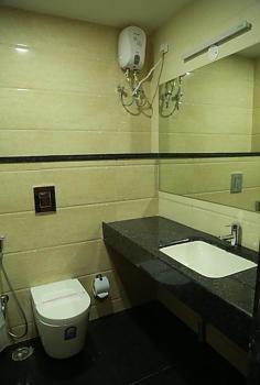 Svm Grand Medipally Hotel