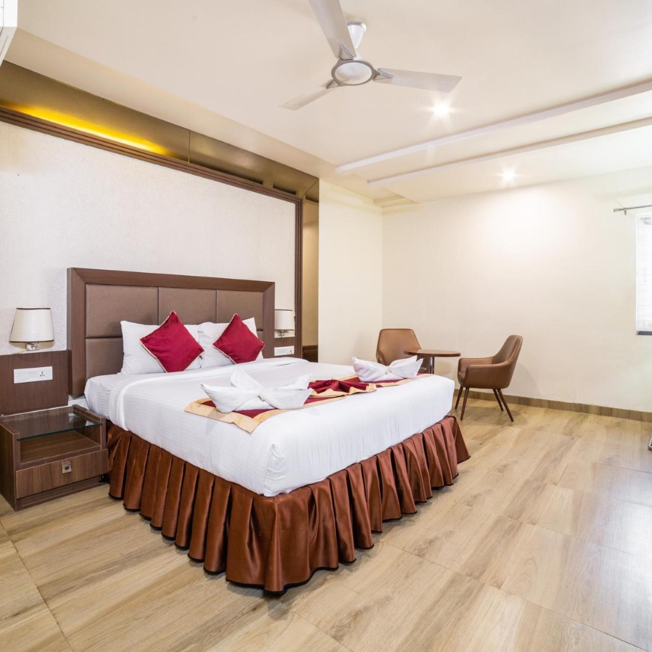 Svm Grand Medipally Hotel