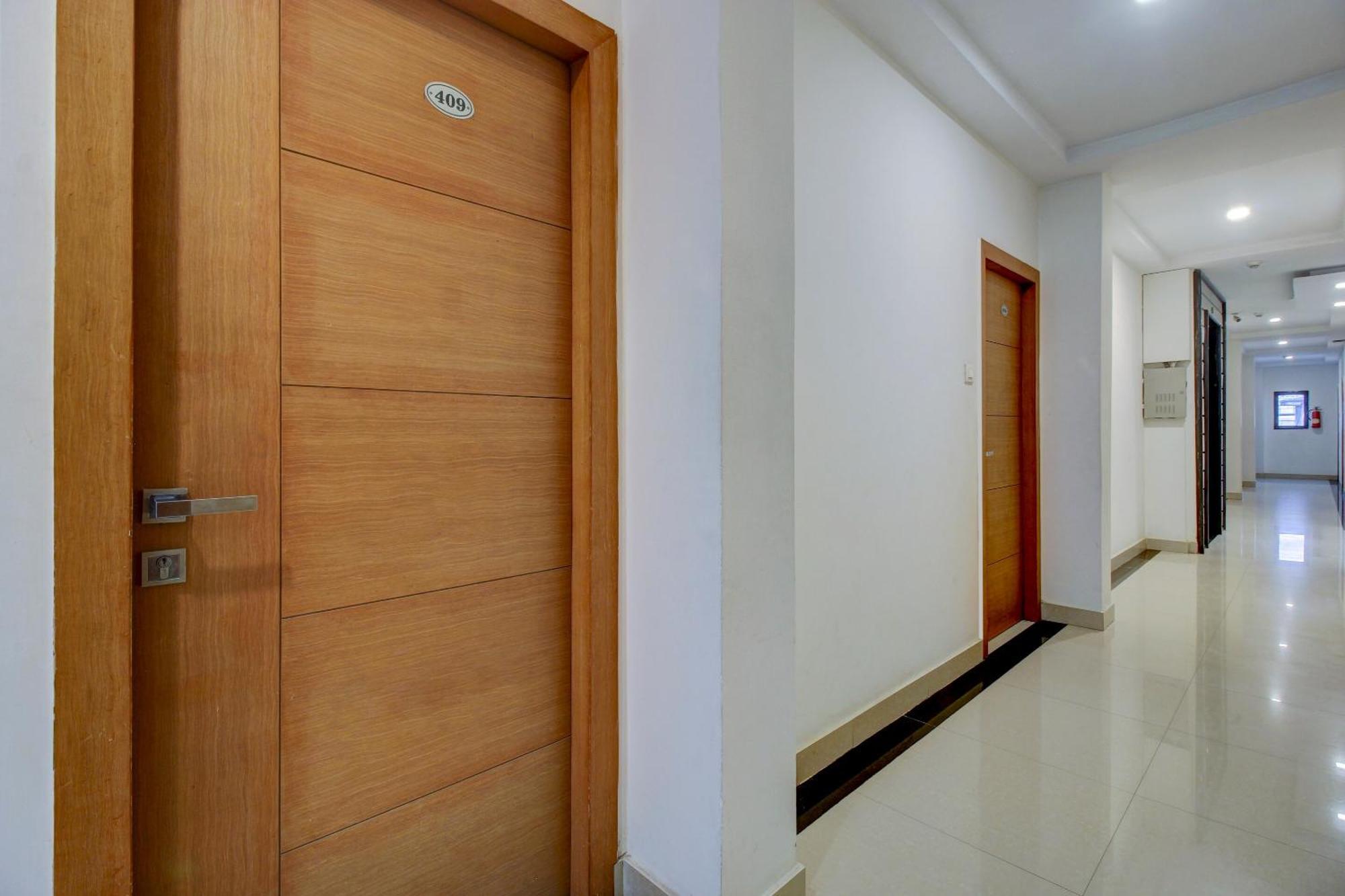 Hotel Super Townhouse Oak Lb Nagar Ramoji 4*