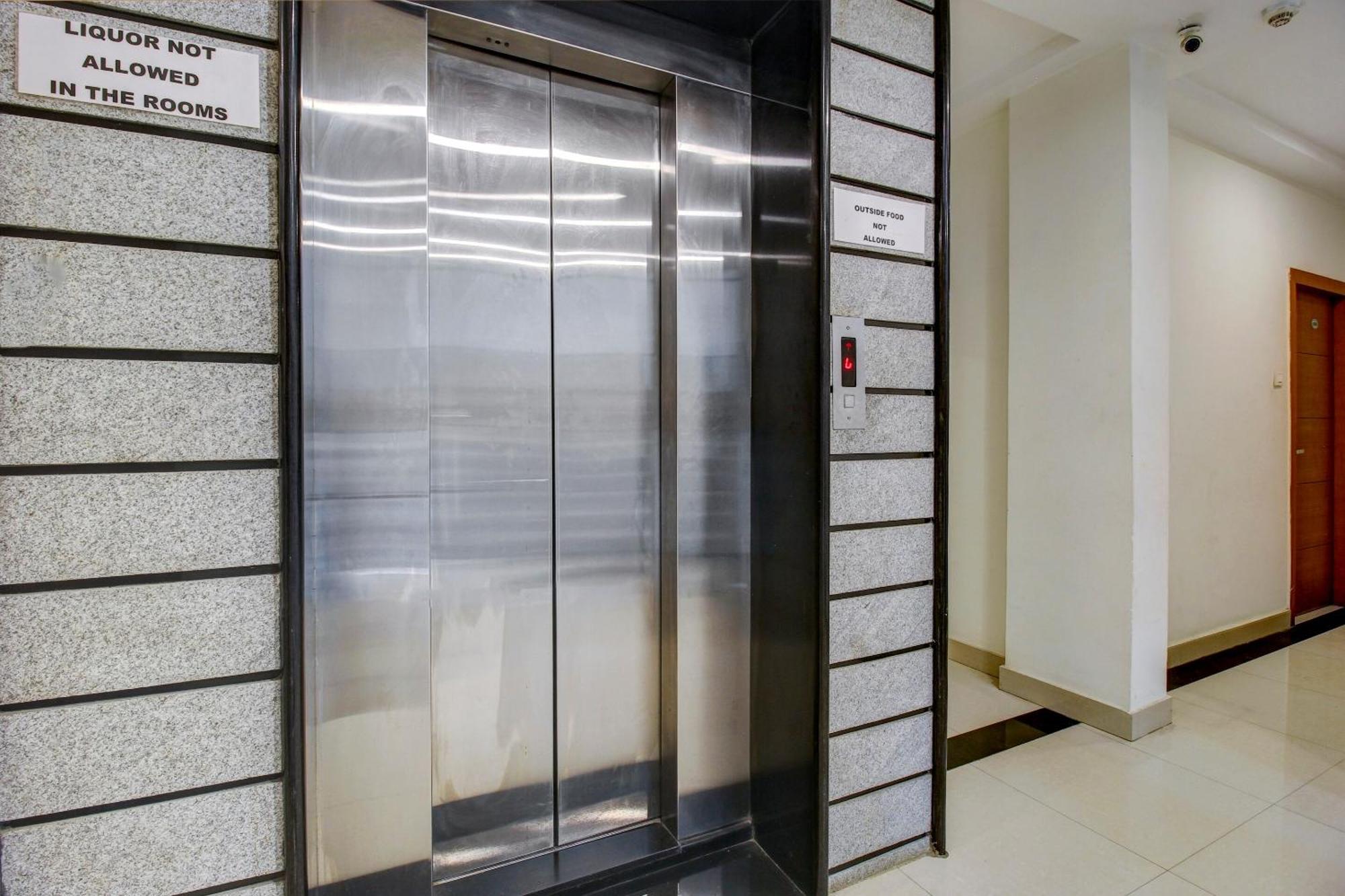 Super Townhouse Oak Lb Nagar Ramoji Hotel 4*