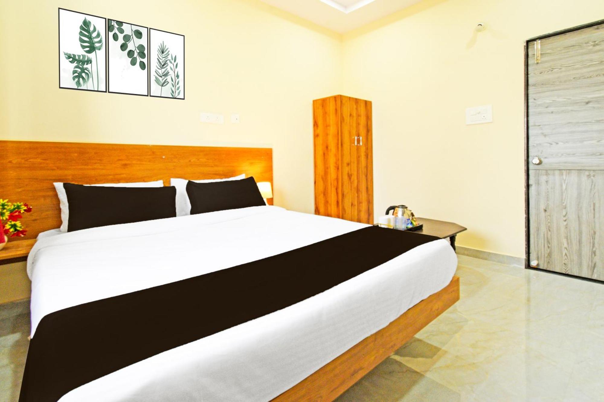 Hotel O Vaishnavi Grand