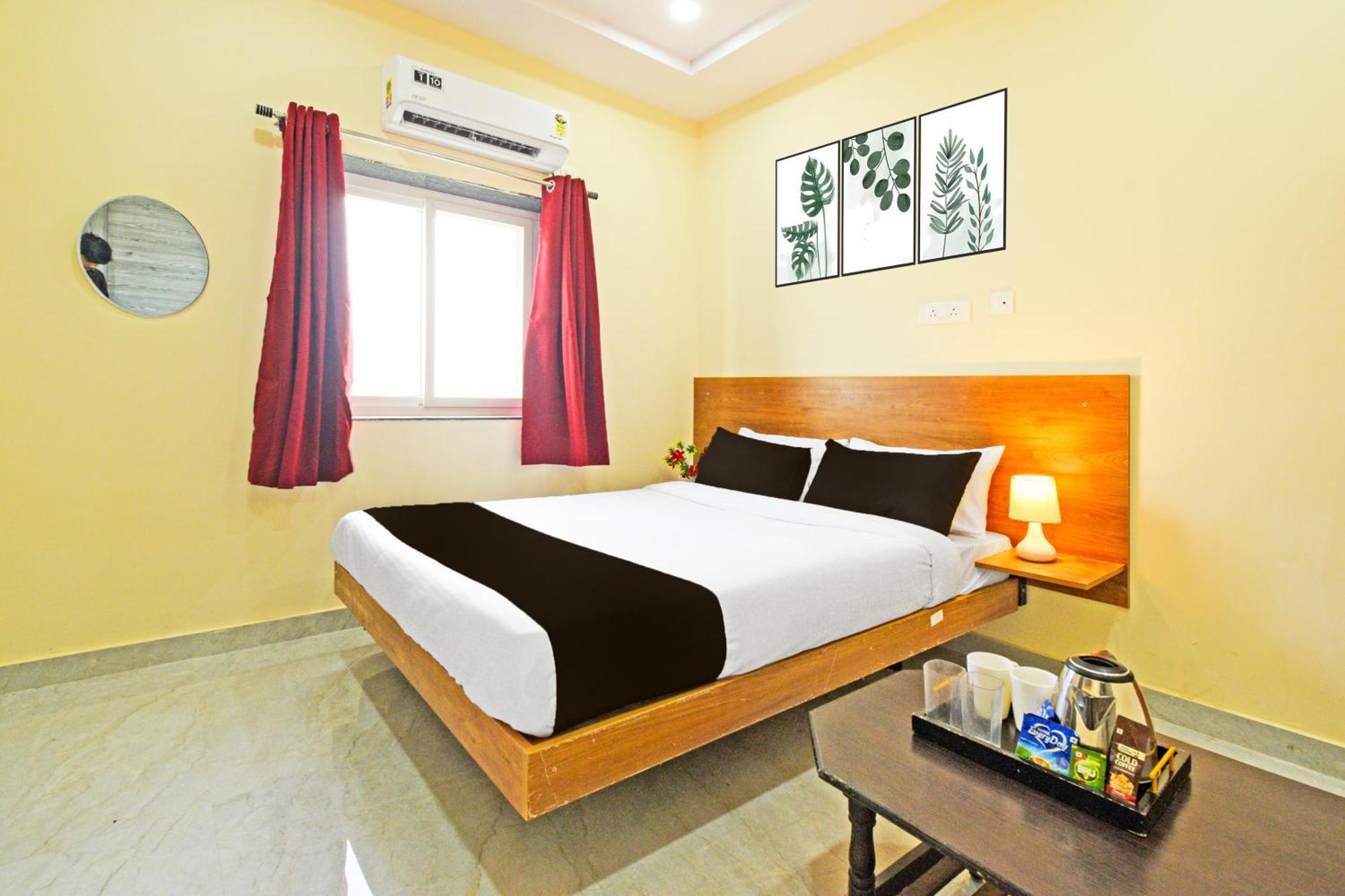 O Vaishnavi Grand Hotel 3*