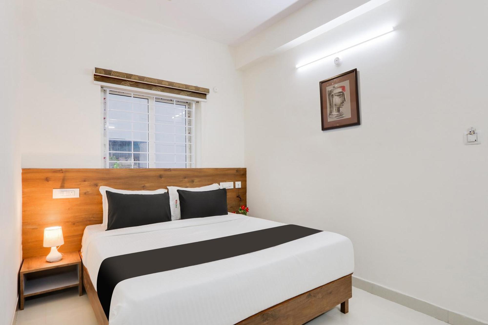Super Townhouse Sri Nirvana Grand