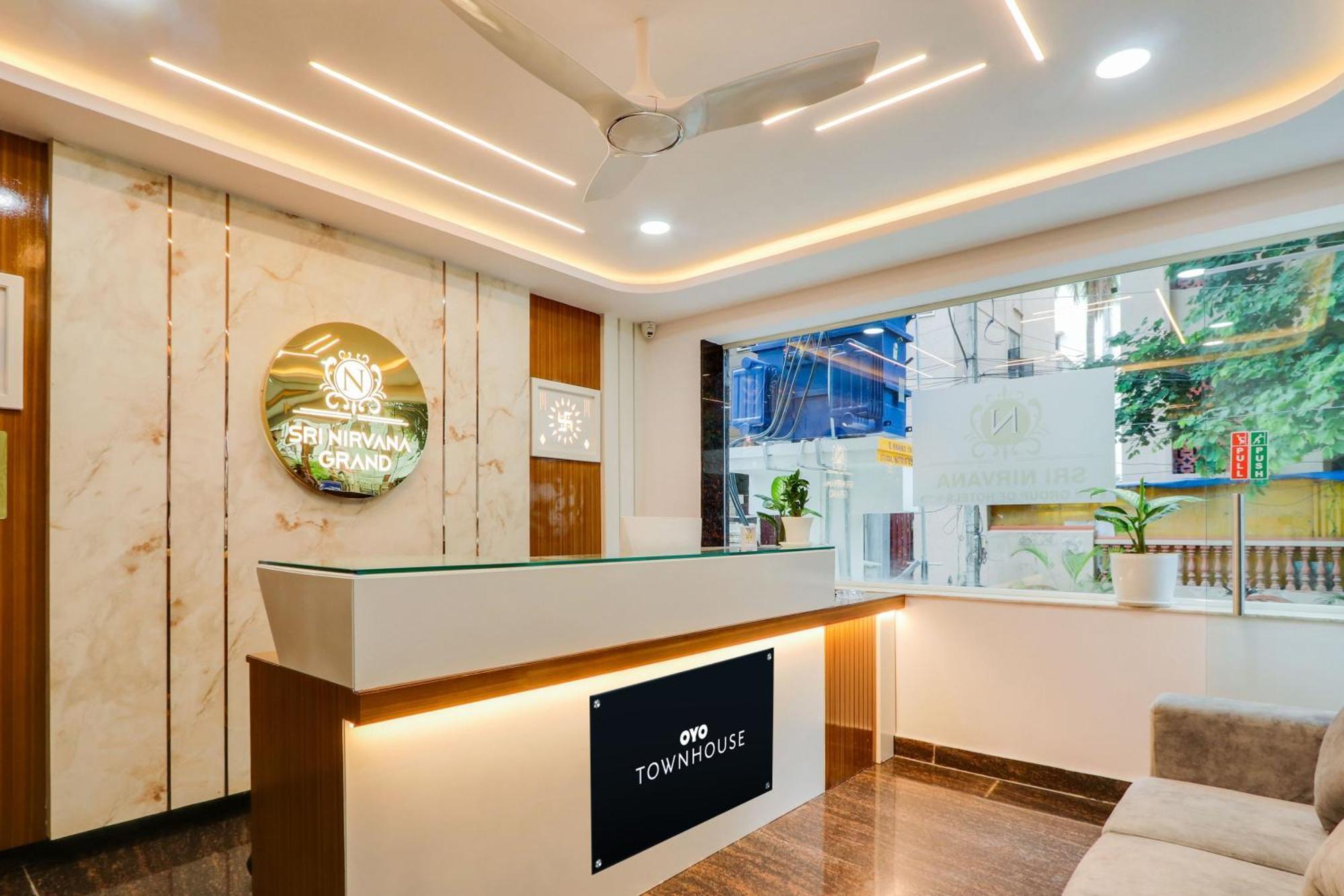 Super Townhouse Sri Nirvana Grand Hotel Hyderabad