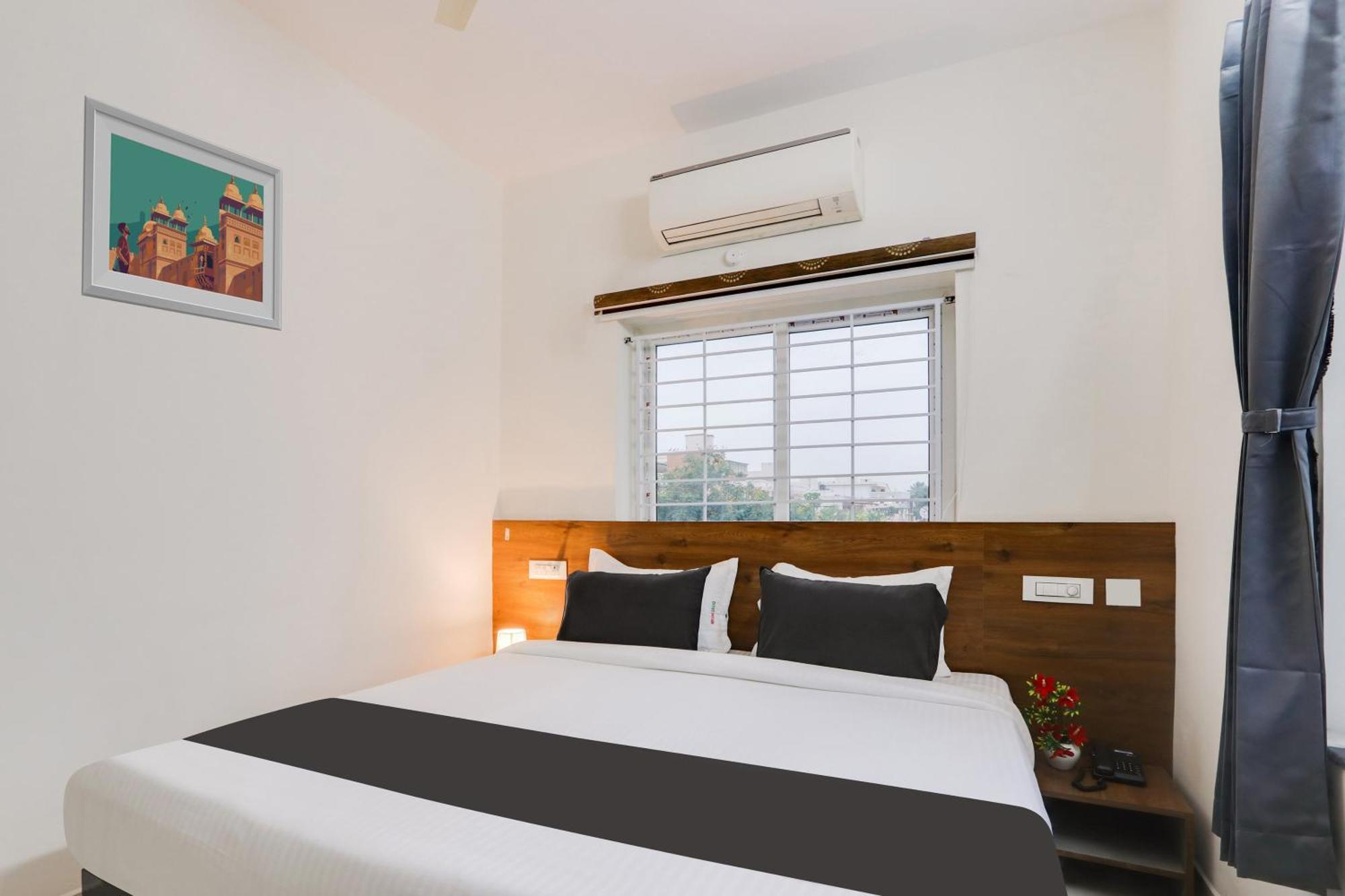 Hotel Super Townhouse Sri Nirvana Grand Hyderabad