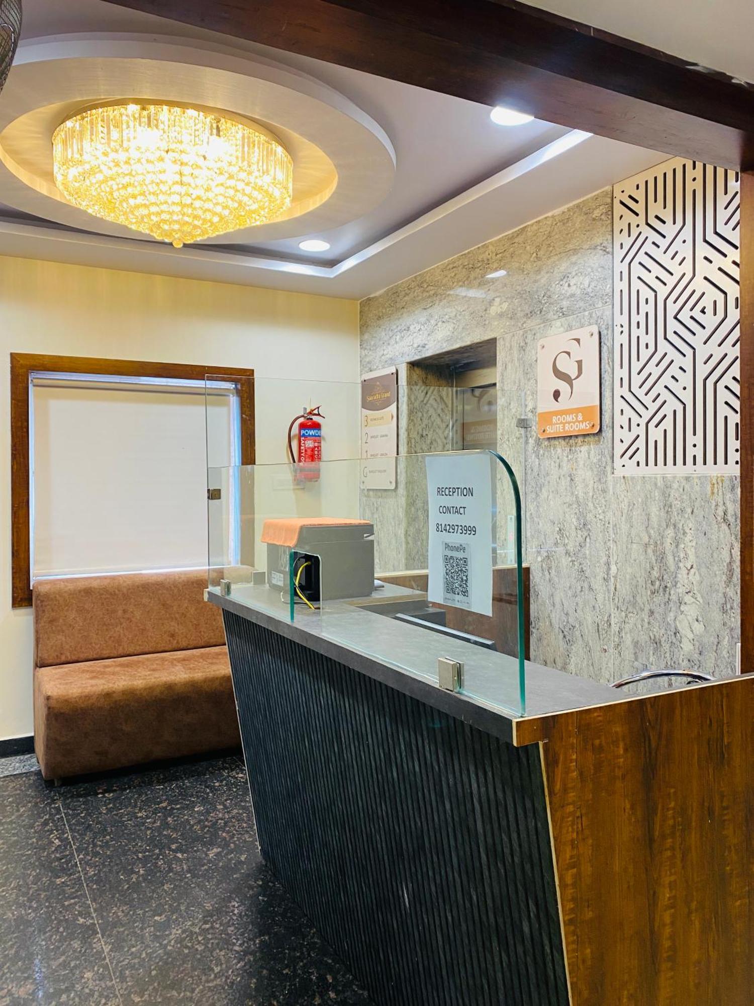 Saaradhi Grand 4*