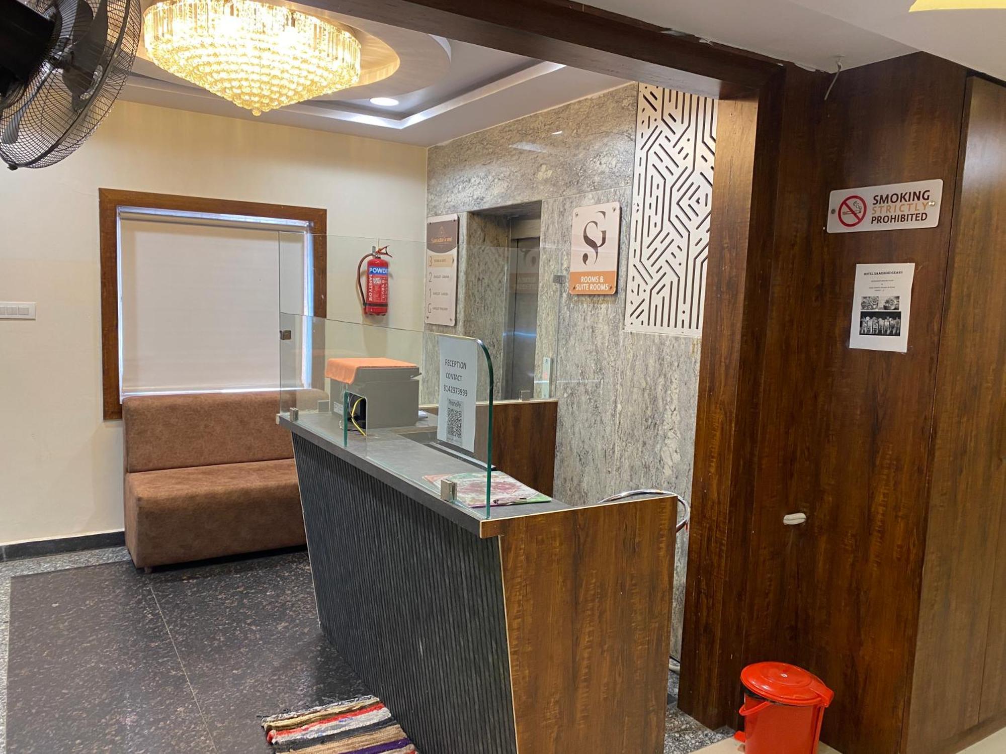 Hotel Saaradhi Grand