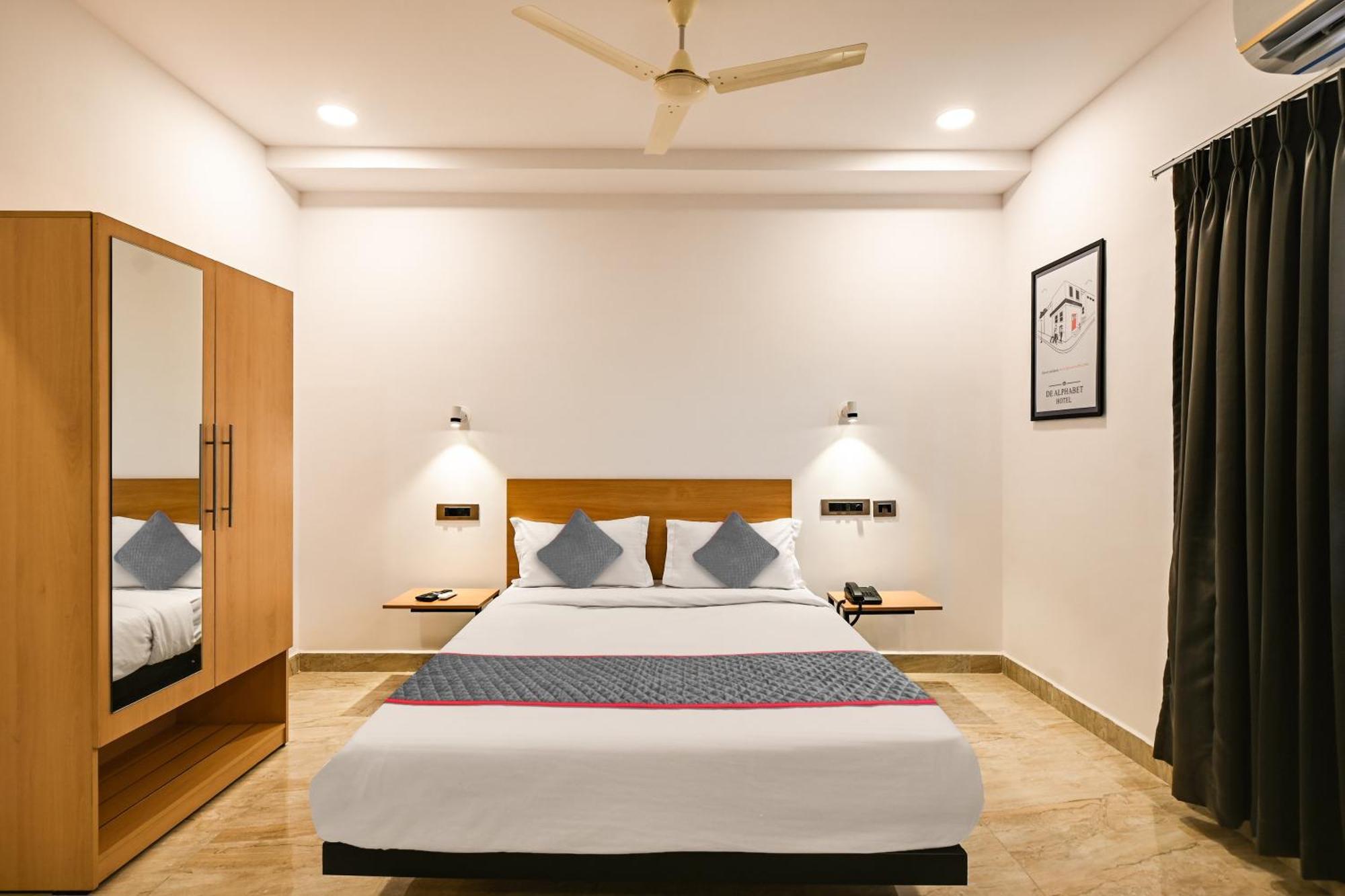 Super Townhouse De Alphabet Karmanghat 4*