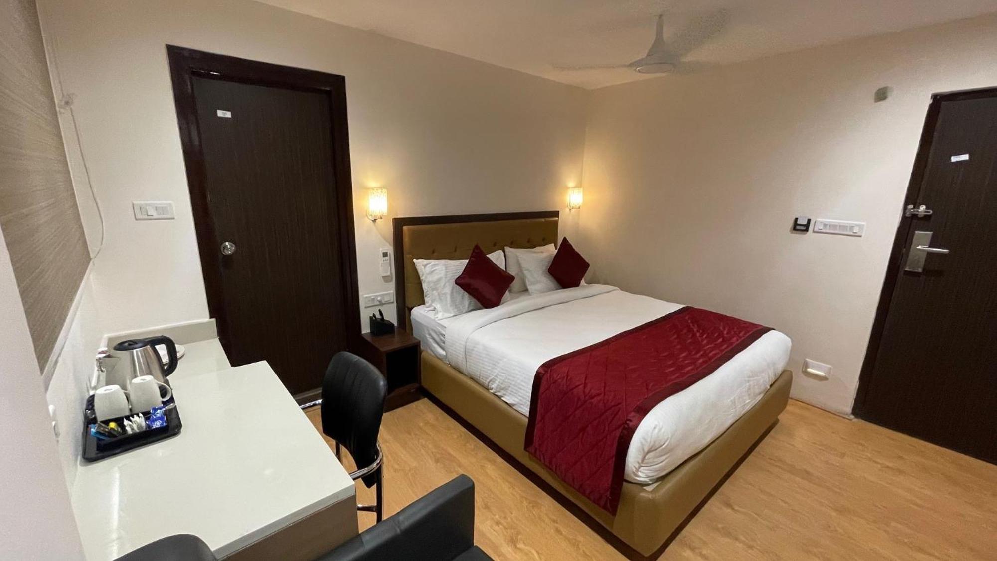Silver Cle Hotel Hyderabad