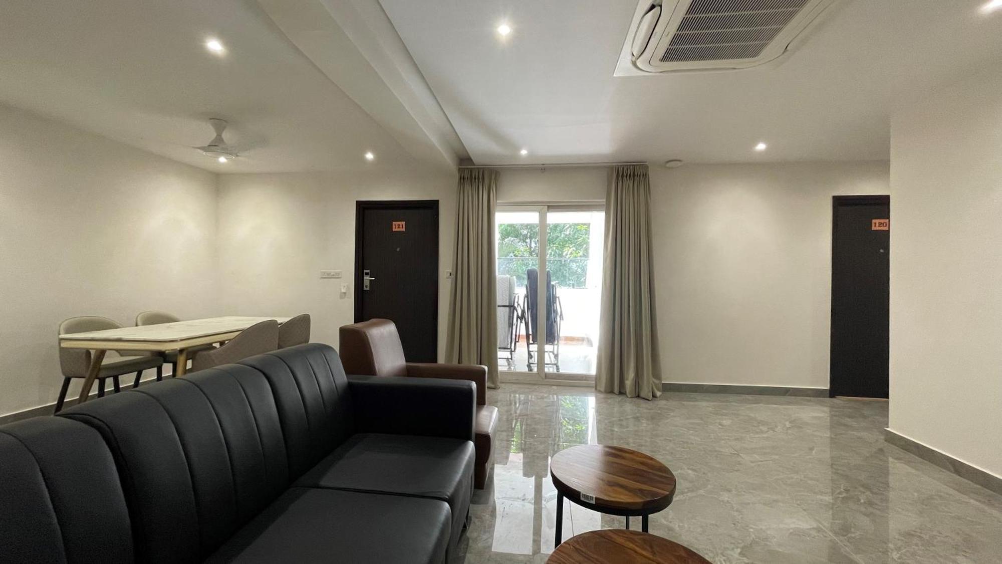 Silver Cle Hotel