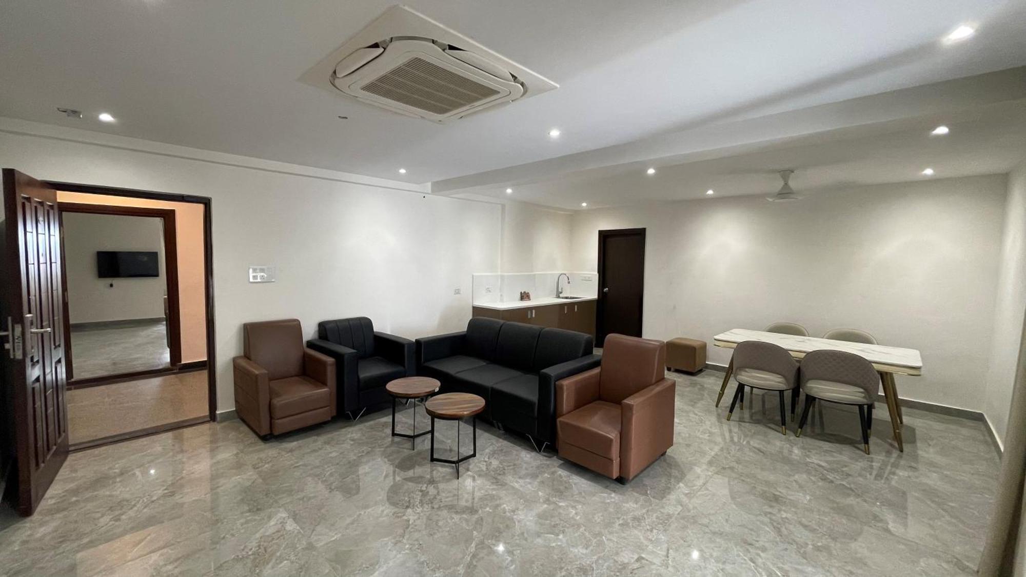 Silver Cle