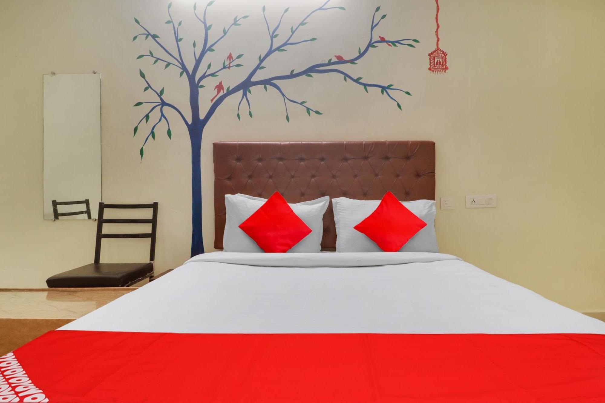 Hotel Live On New Code Hyd2070 3*