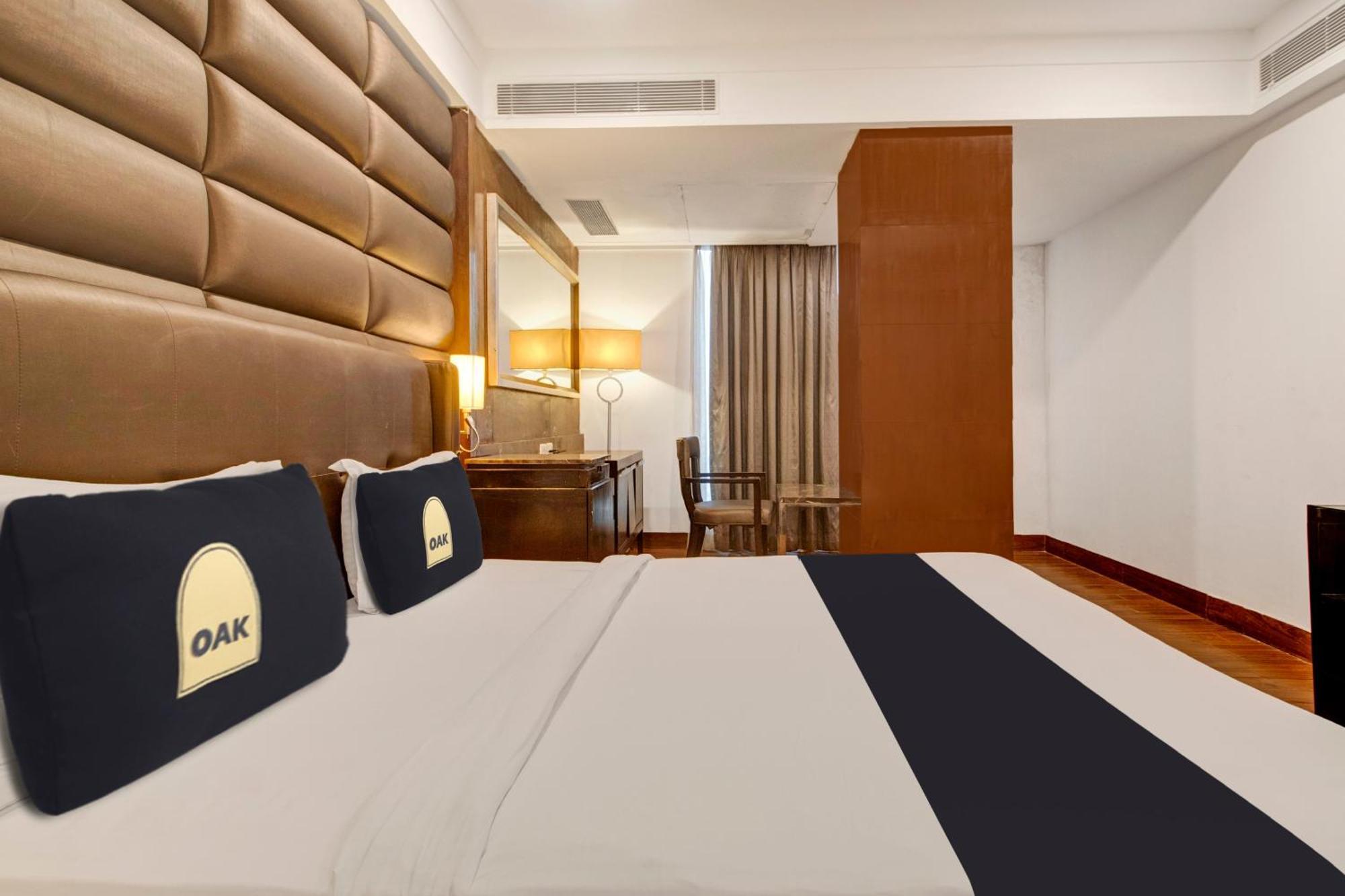 Capital O Grand Himayat 3*
