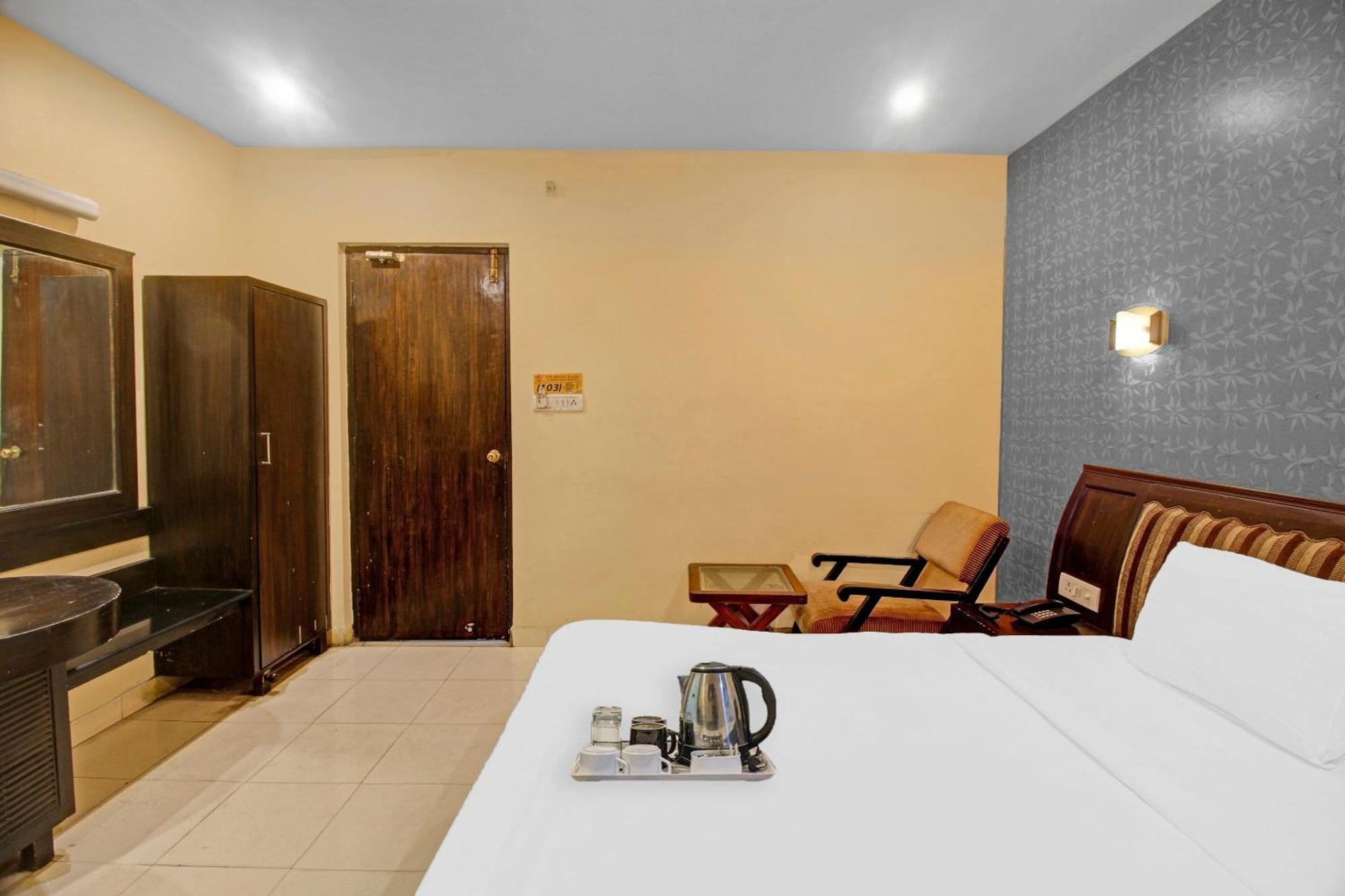 Hotel Townhouse The Grand Plaza