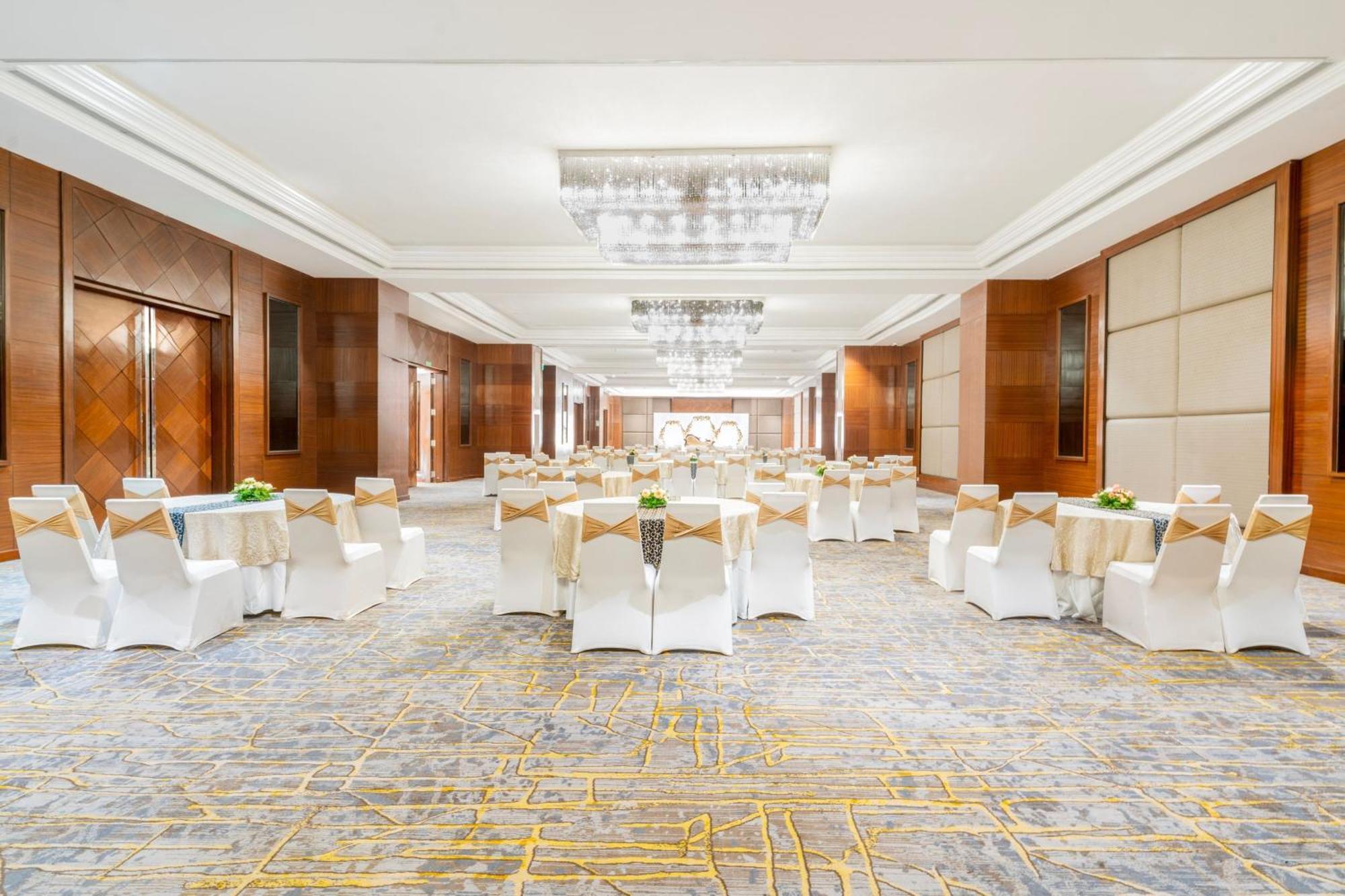 Le Meridien Hotel