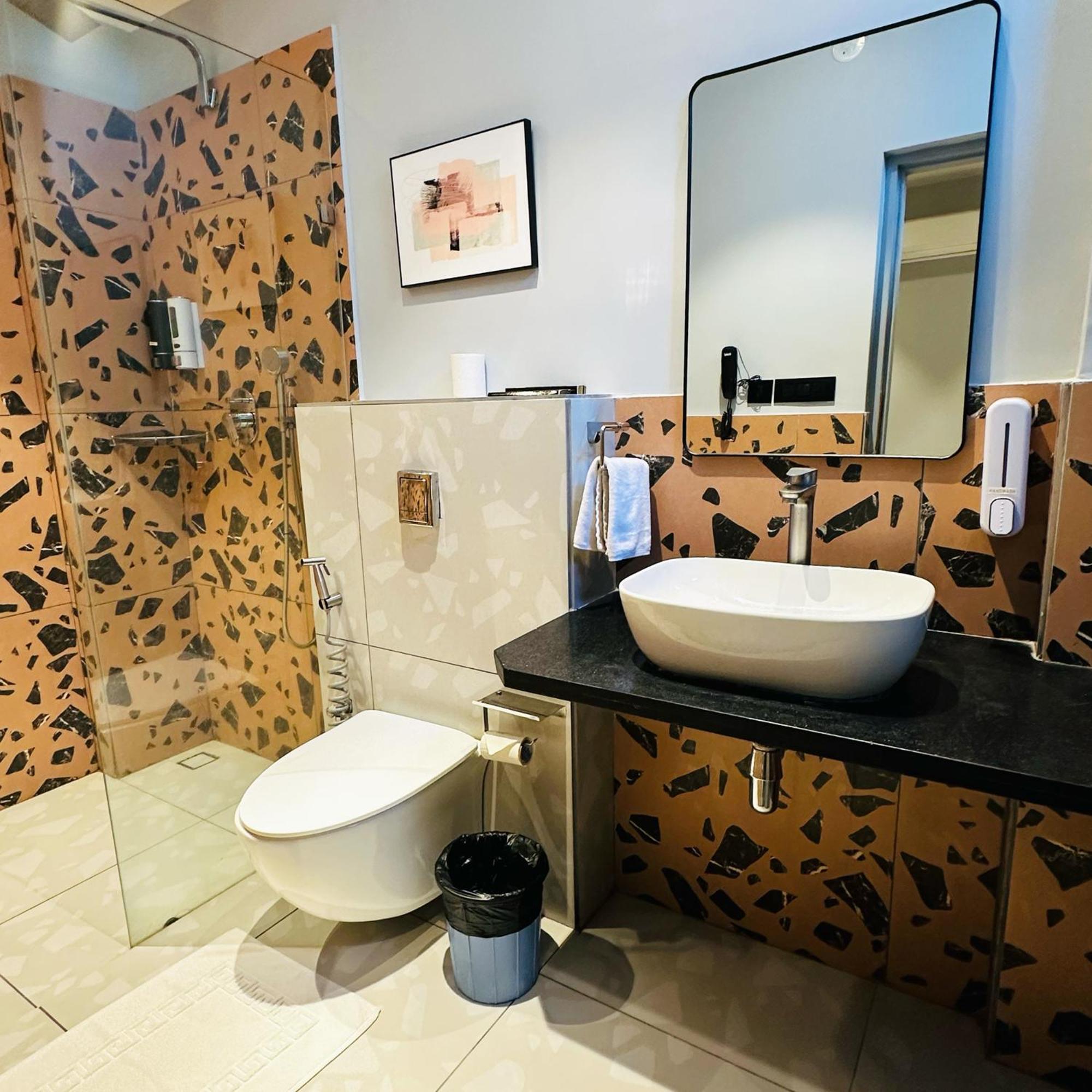 Hotel La Serene 3*