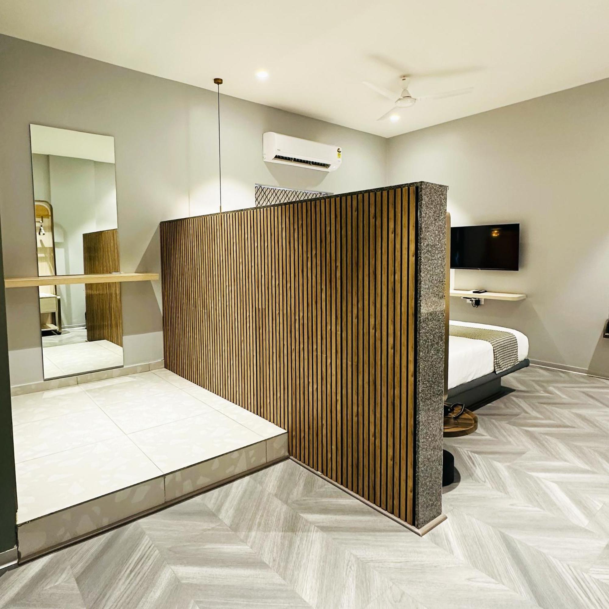 Hotel La Serene Hyderabad