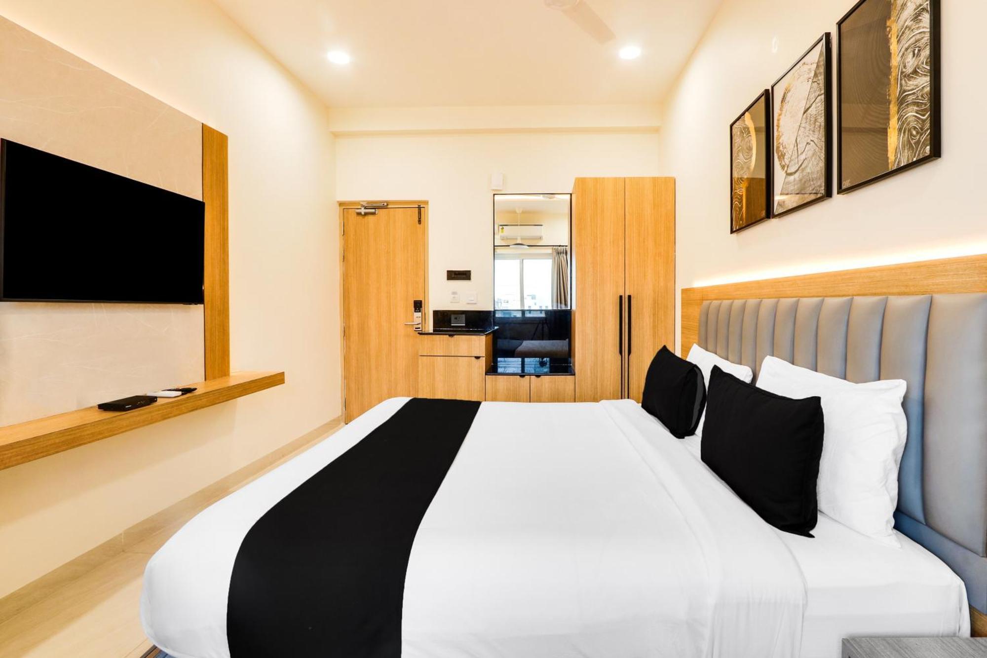 Townhouse Oak Indigo Business Hyderabad