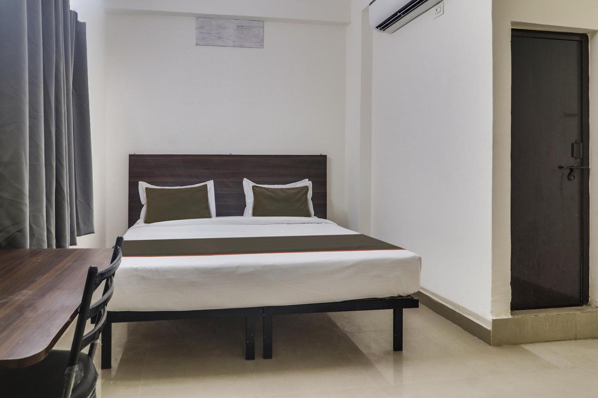 Hotel Collection O Sbr Kondapur Near Rto Office Hyderabad