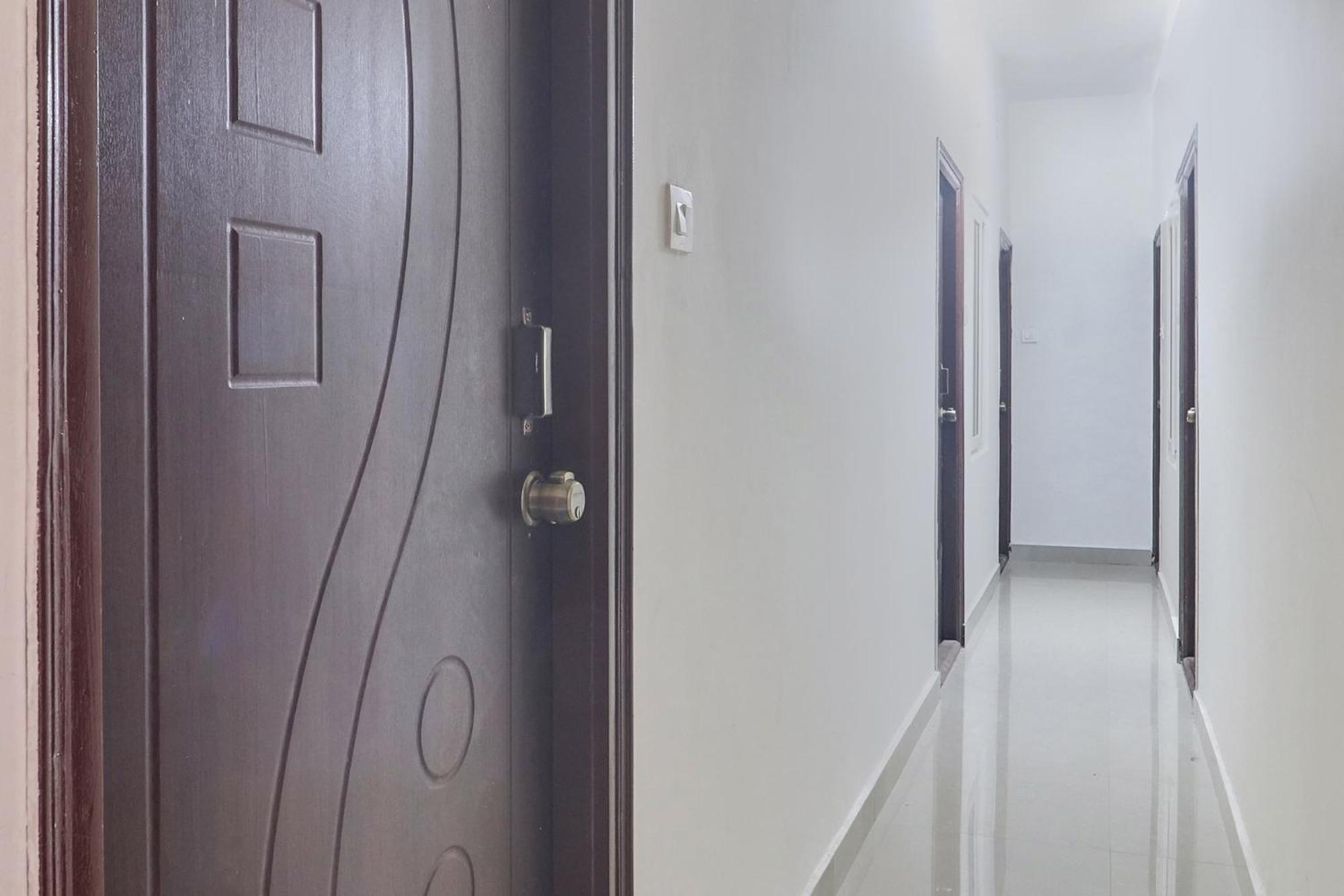 Hotel Collection O Sbr Kondapur Near Rto Office Hyderabad