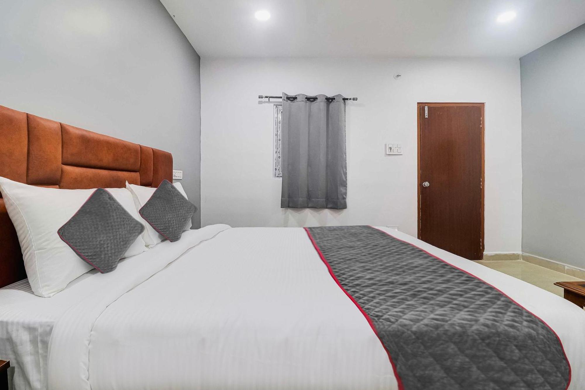 Hotel Townhouse Lavish Oak Hyderabad