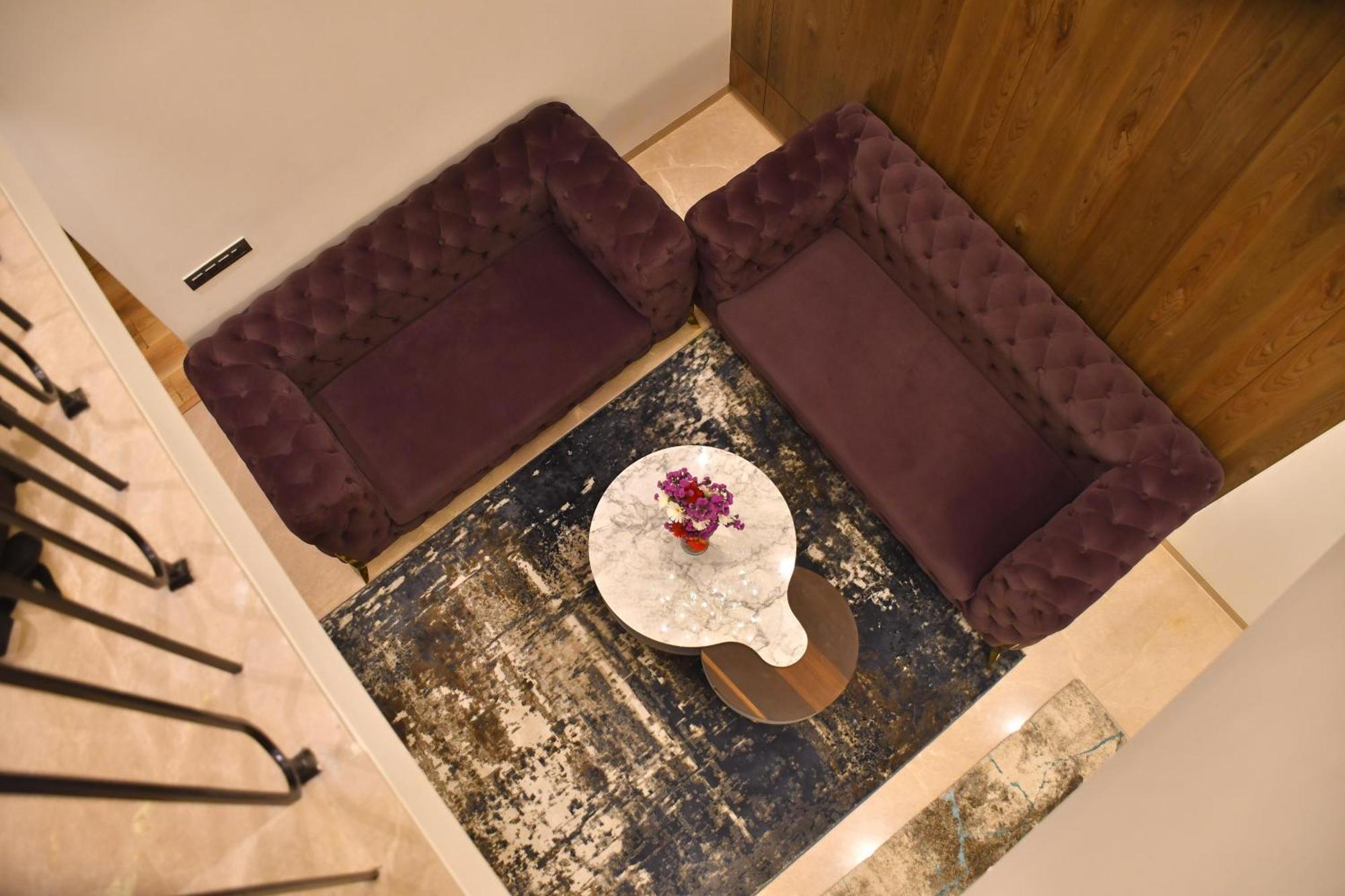 Luxuryhouse-3br-free Car & Driver-balcony-wifi Holiday home Hyderabad