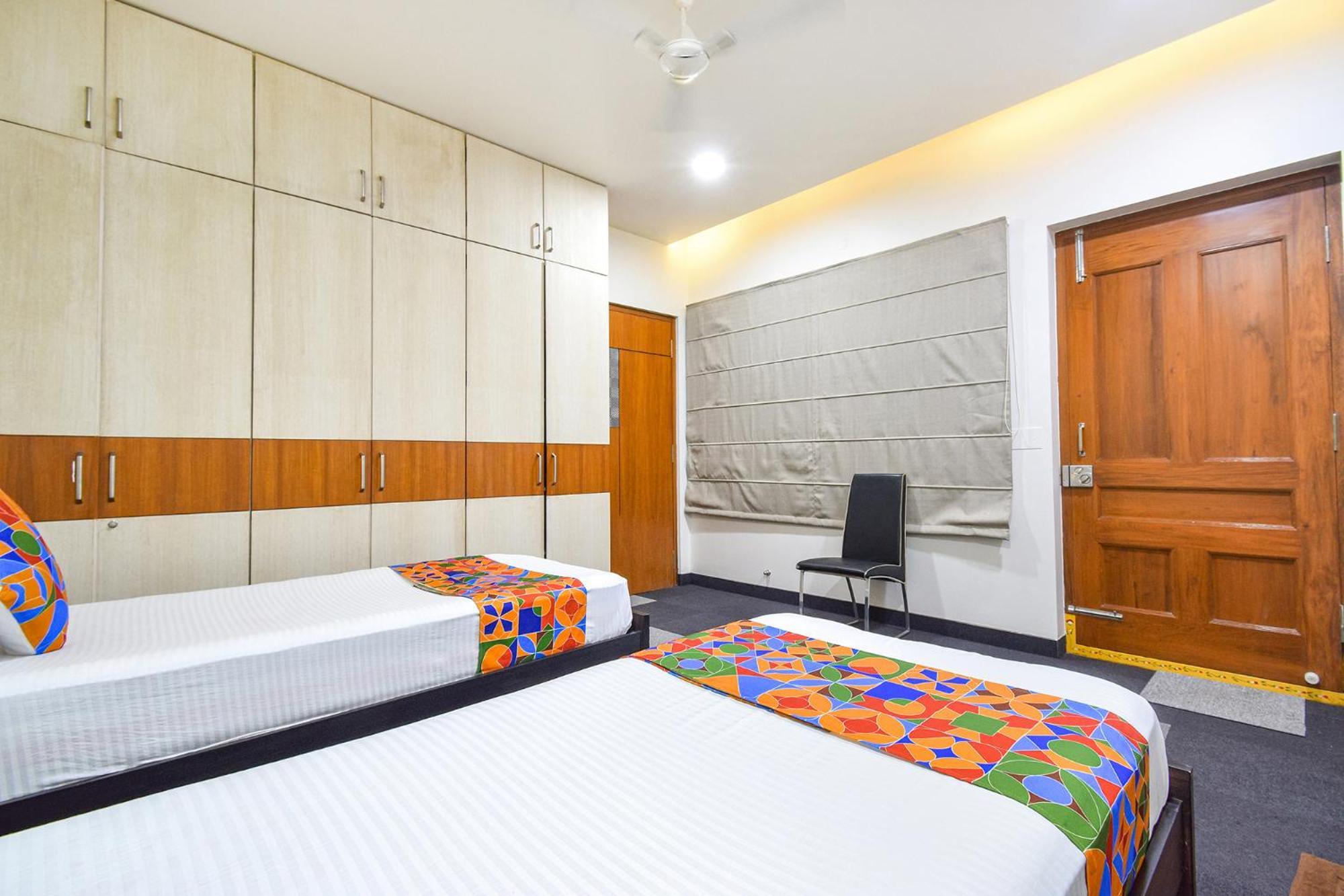Hotel Fabhotel De Alphabet Ii - Nr Ameerpet Metro Station