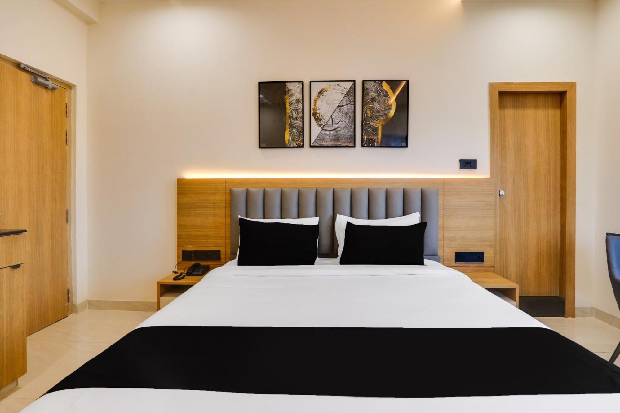 Hotel Townhouse Oak Indigo Business Hyderabad