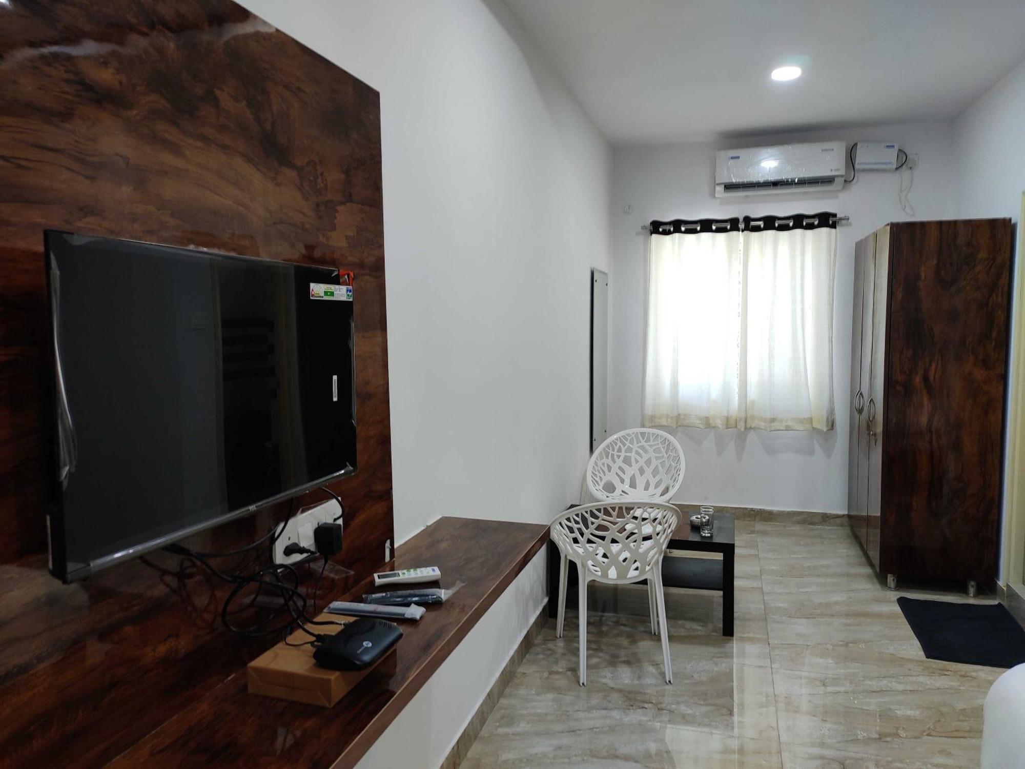 Hotel O R Square Hyderabad