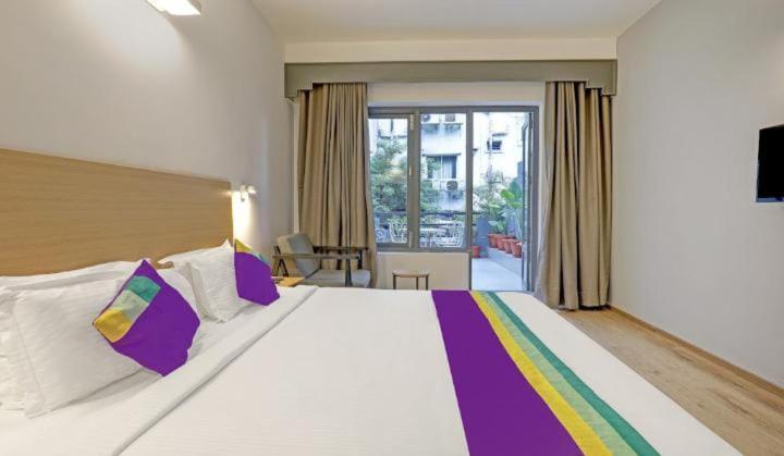 Blossoms Mdmr Group- Lakdikapul- Free Food Vouchers - Free Buffet Breakfast