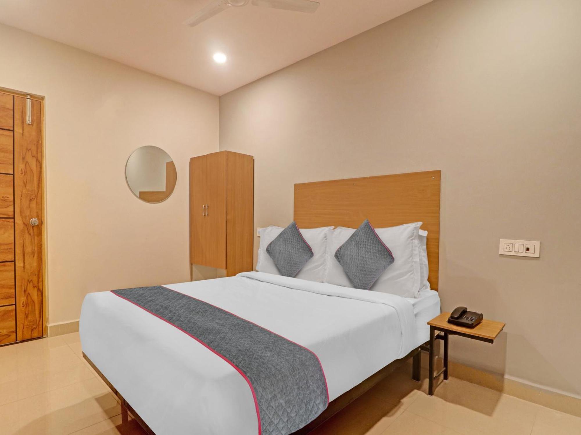 Super Townhouse White Ridge Kphb Opp Jntu Hyderabad