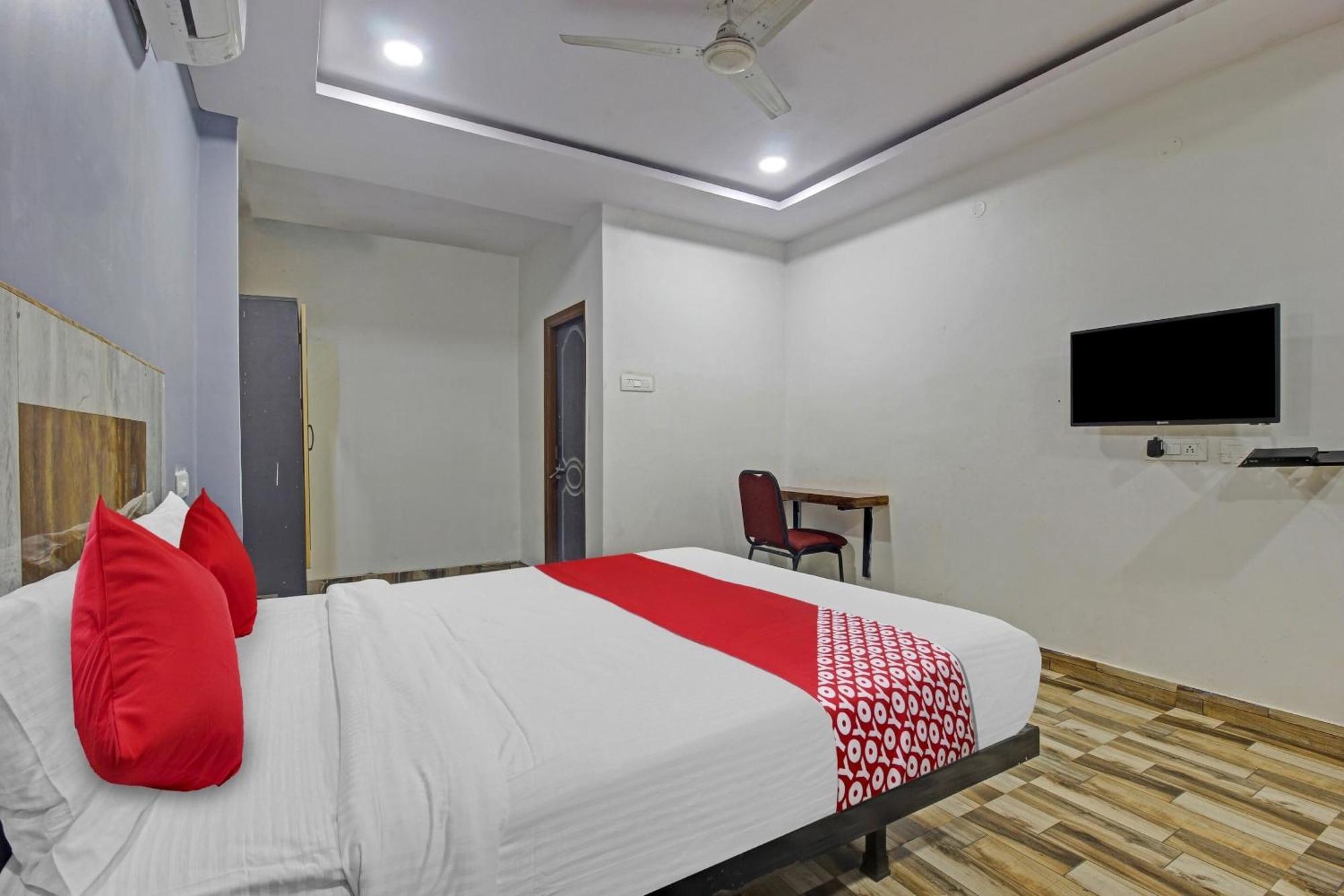 Hotel Super O Sri Sai Regency 4*