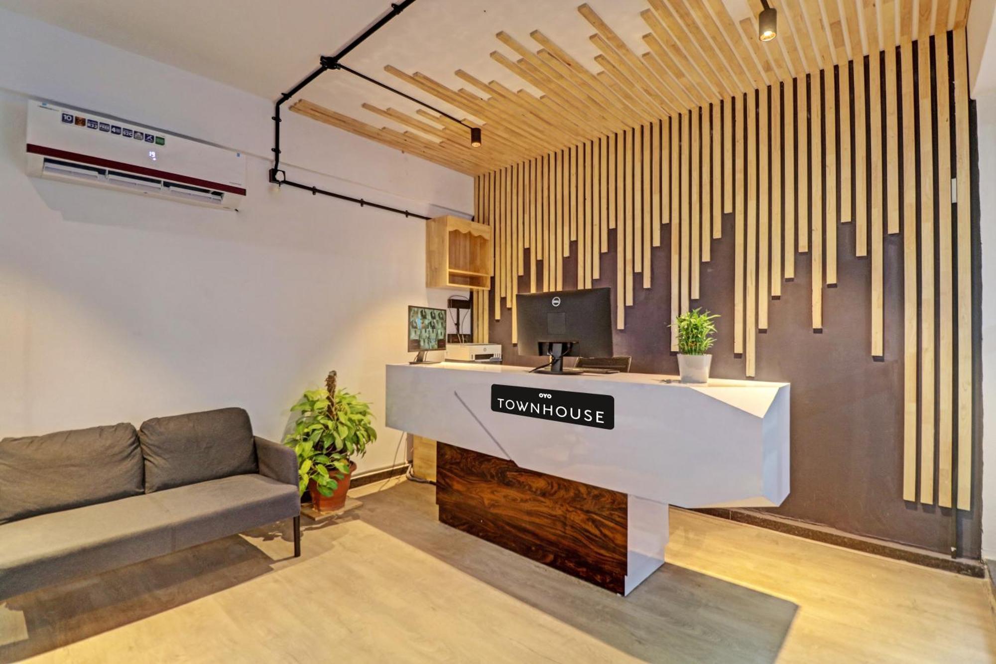 Hotel Townhouse Jahnavi Group