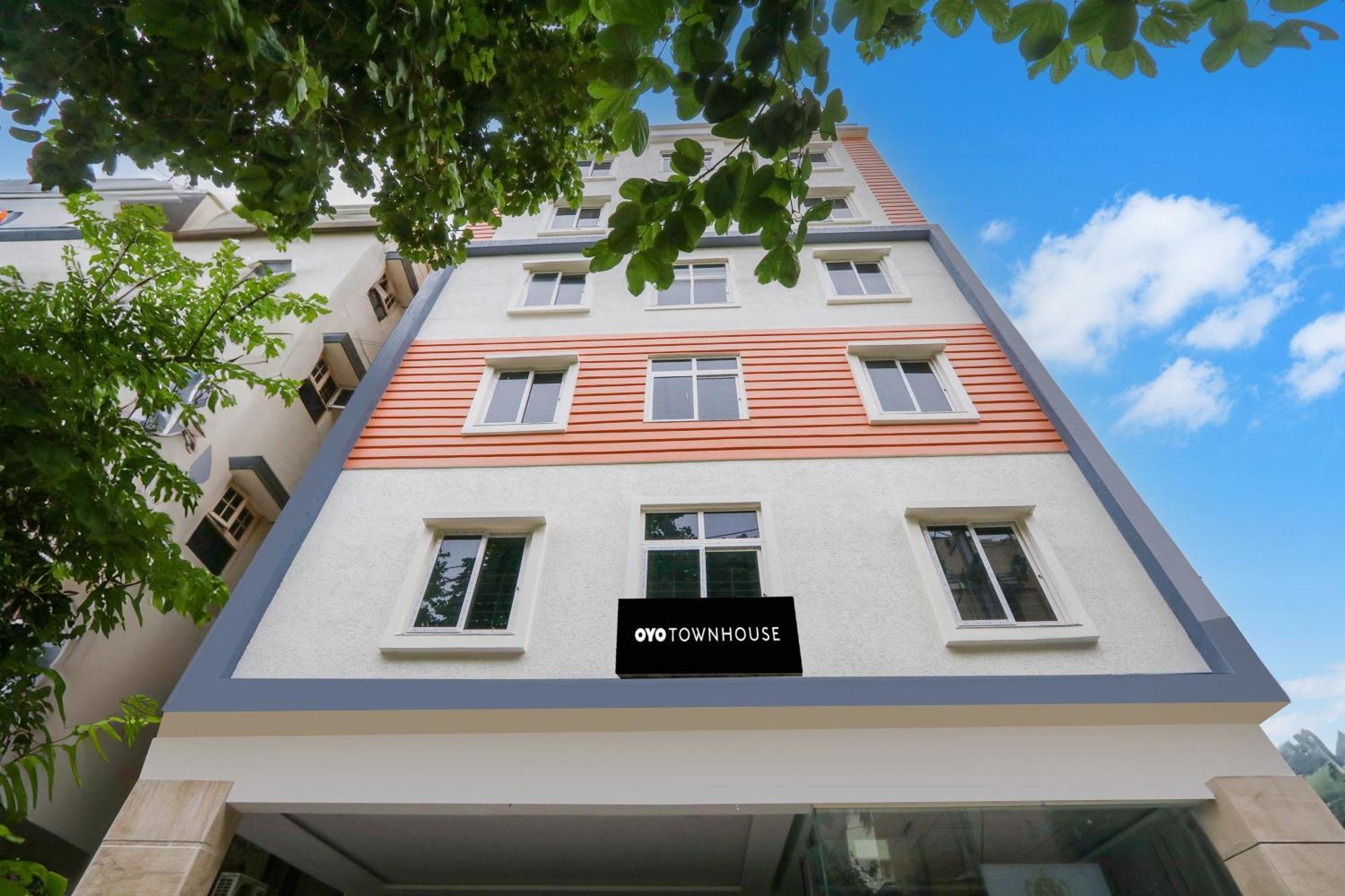 Hotel Super Townhouse Sri Nirvana Grand Hyderabad