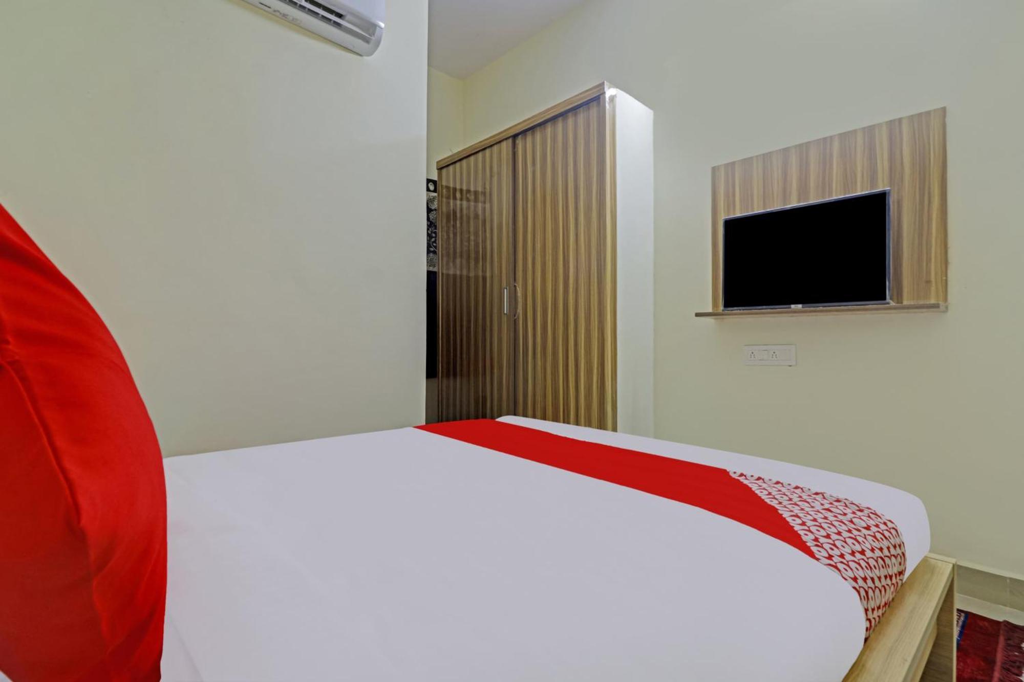 Super O Dsr Near Nexus Hotel 4*